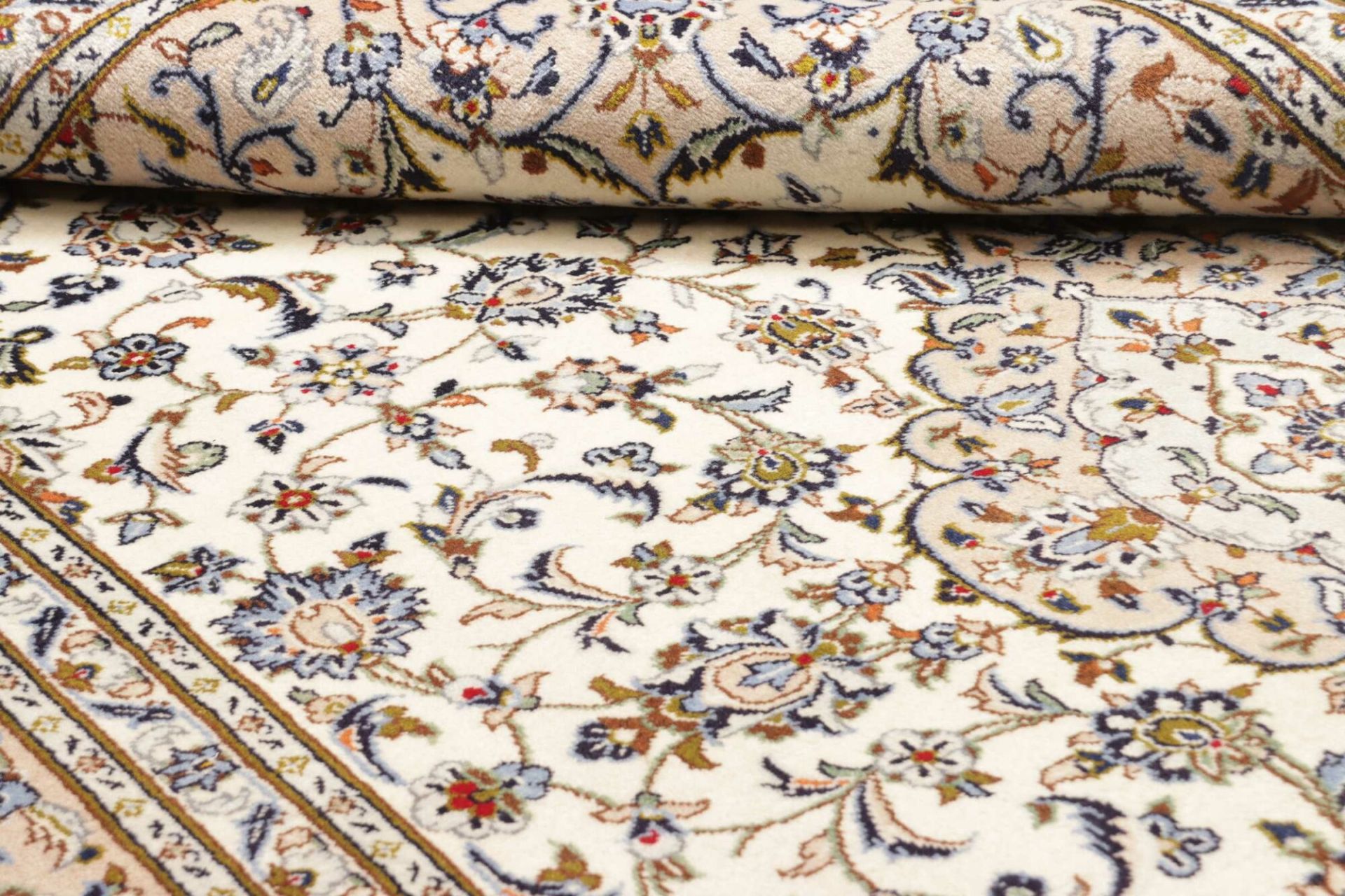 Handgeknüpfter Kashan Perserteppich 207 × 322 cm