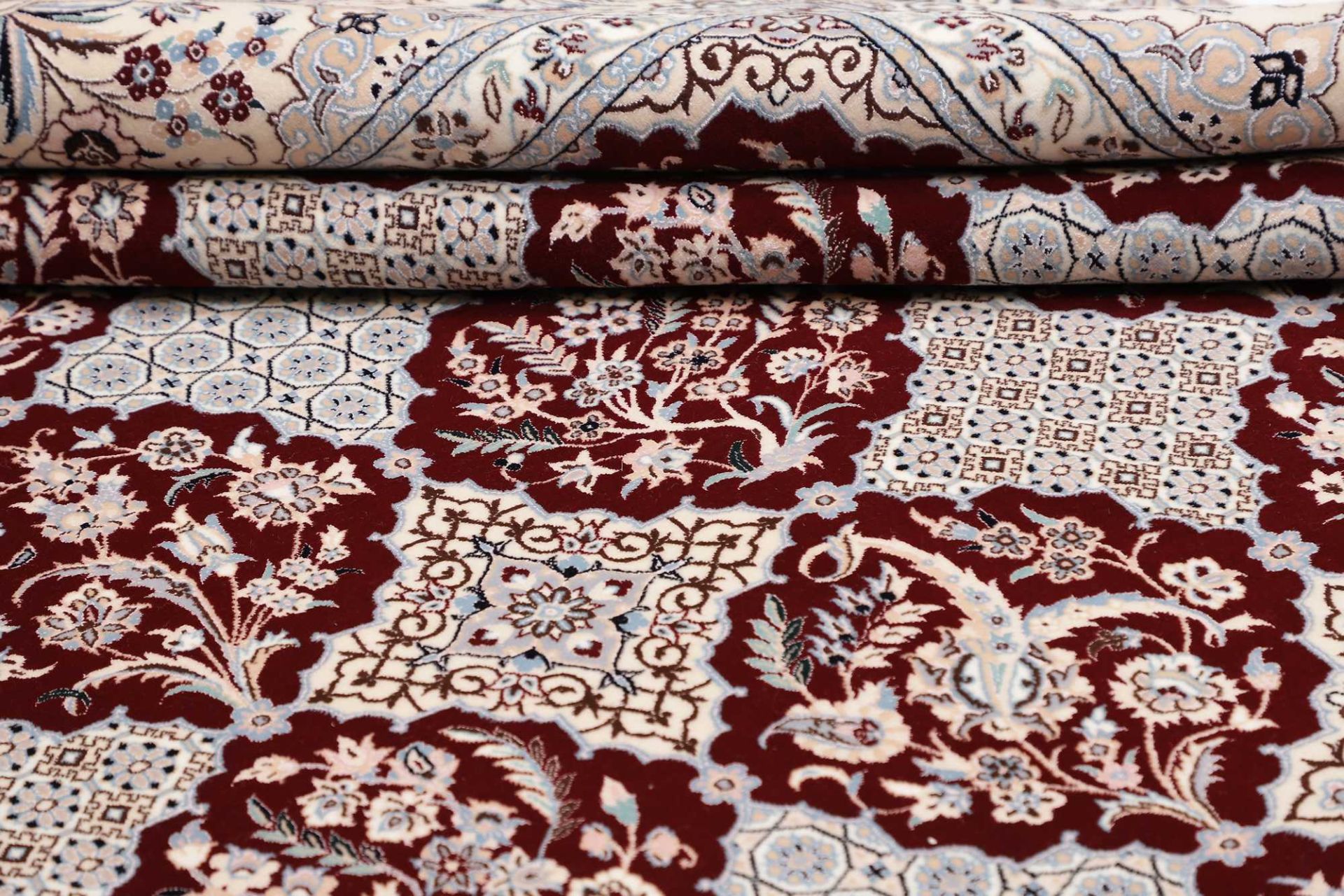 Nain Perserteppich aus Iran, 209 × 308 cm