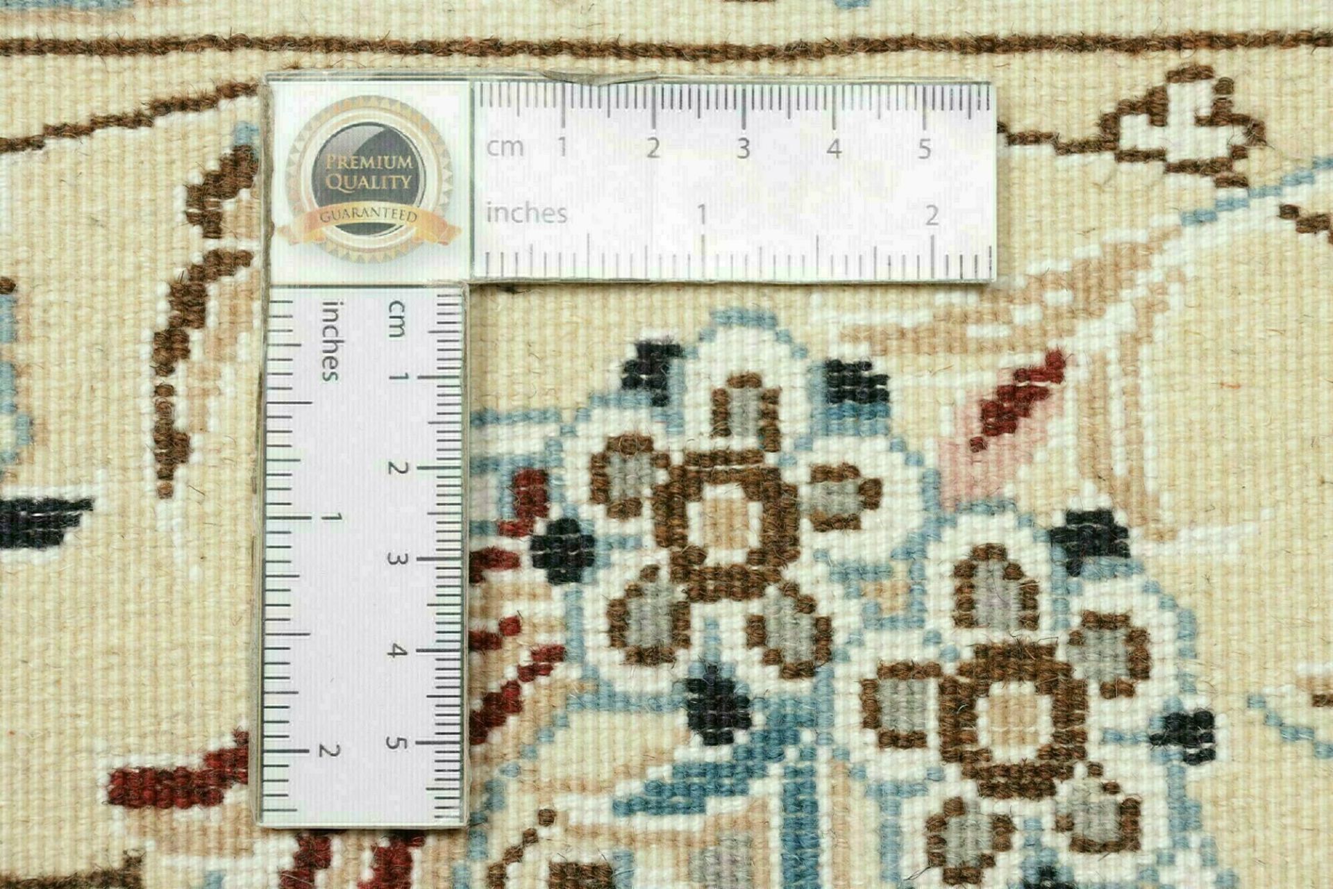 Handgeknüpfter Nain Perserteppich 258 × 345 cm