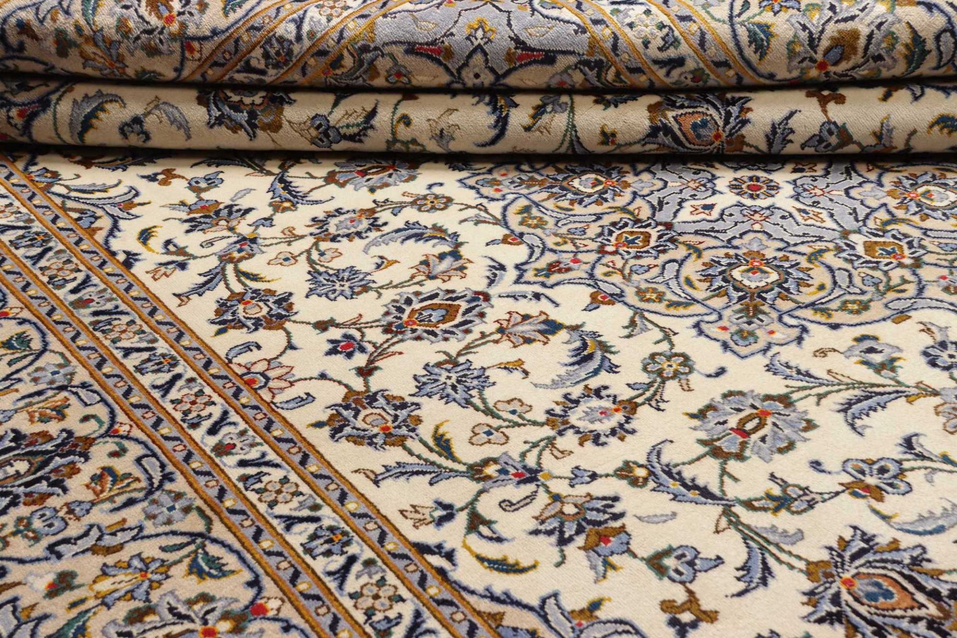 Handgeknüpfter Kashan Perserteppich 247 × 362 cm
