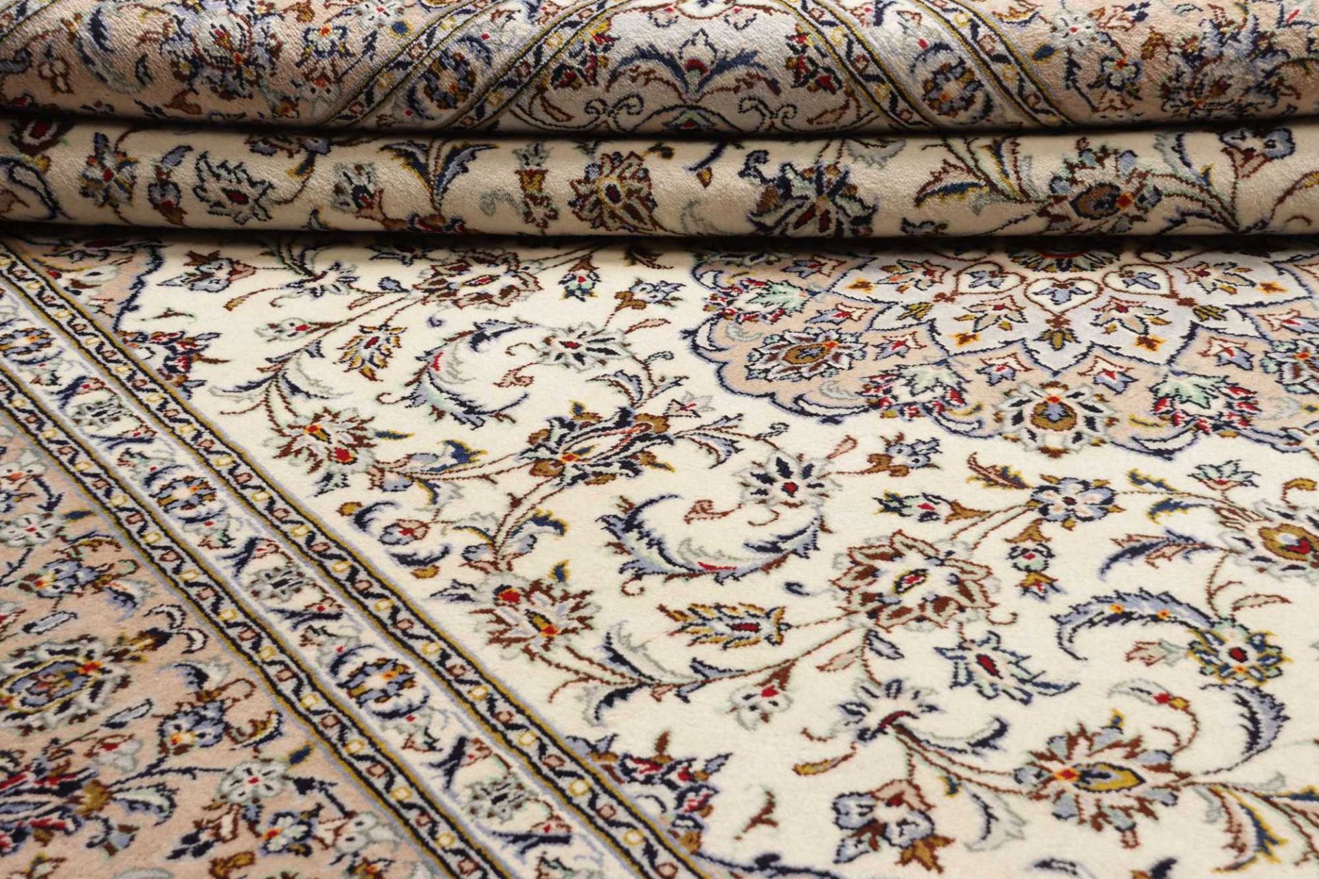 Kashan Perserteppich 246 × 350 cm aus Wolle, handgeknüpft