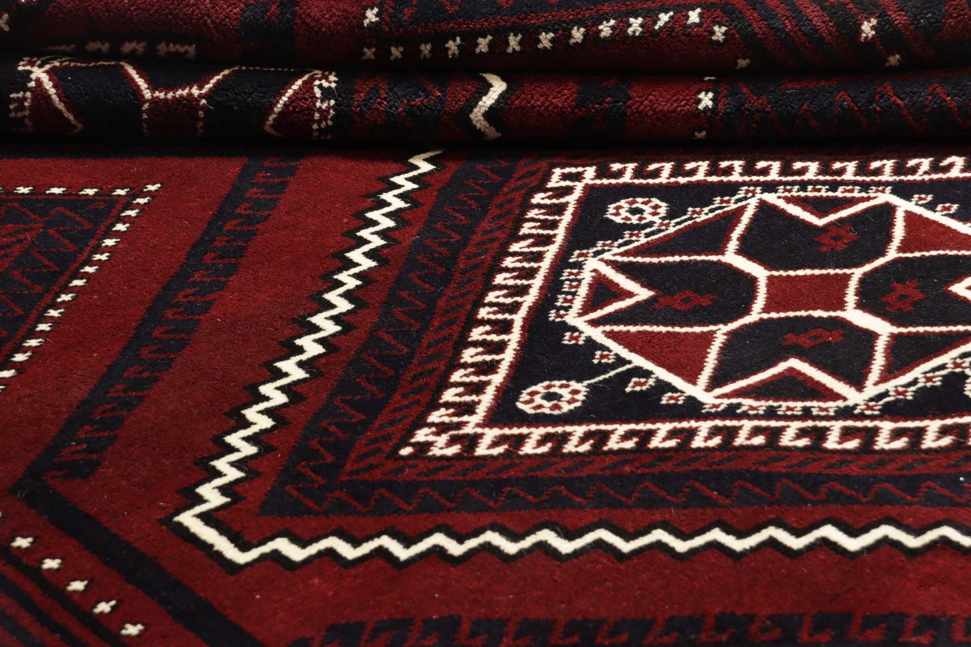 Loribaft Perserteppich aus Iran, 227 × 328 cm