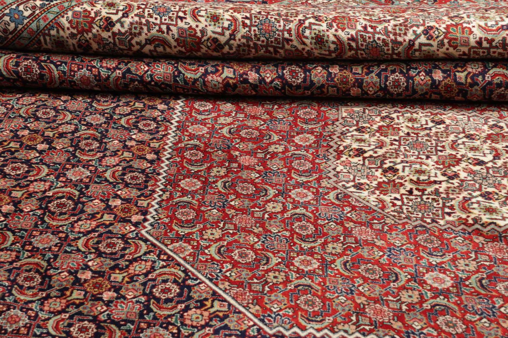 Täbriz Perserteppich aus Iran, 311 × 397 cm