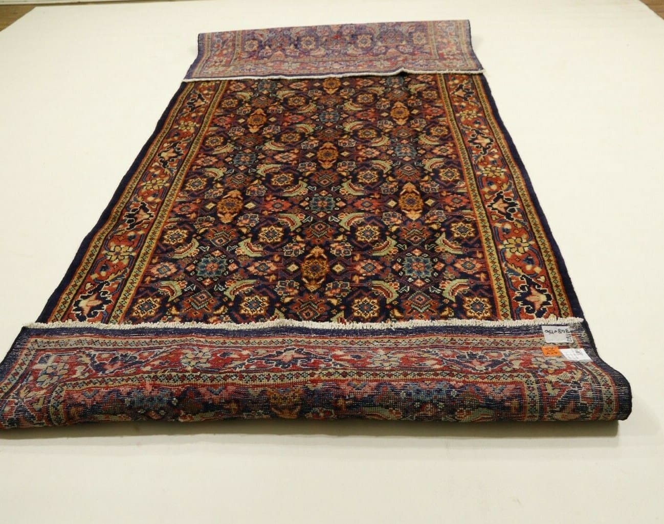 Hamadan Perserteppich aus Iran, 348 × 150 cm