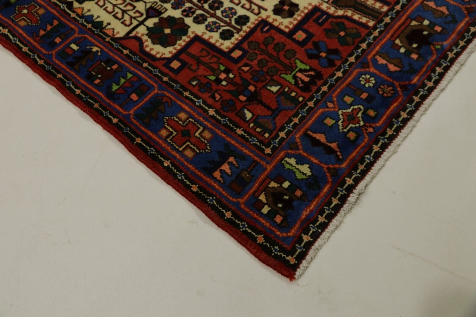 Orientalisch Perserteppich aus Iran, 205 × 135 cm