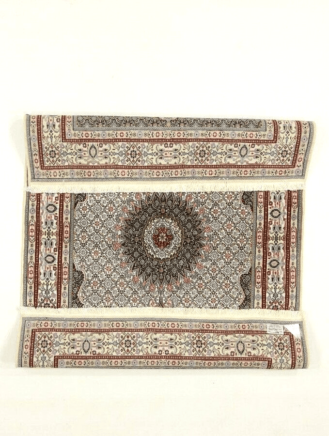 Orientalisch Perserteppich aus Iran, 143 × 195 cm