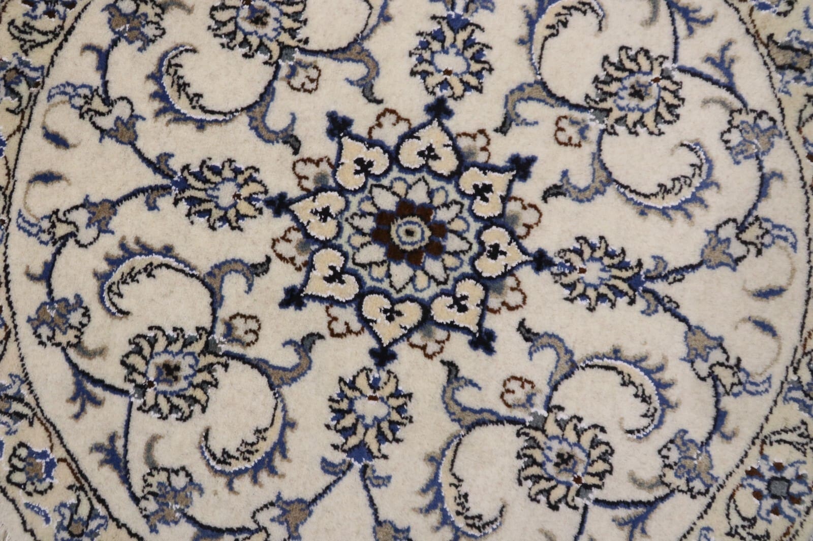 Orientalisch Perserteppich 100 × 100 cm aus Wolle & Seide, handgeknüpft