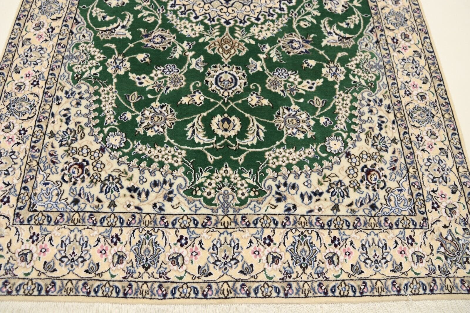 perser-teppich-super-nain-9-la-204x134cm-handgeknupft-500000-knoten-2 Handgeknüpfter Nain Perserteppich, 202 × 133 cm, Wolle