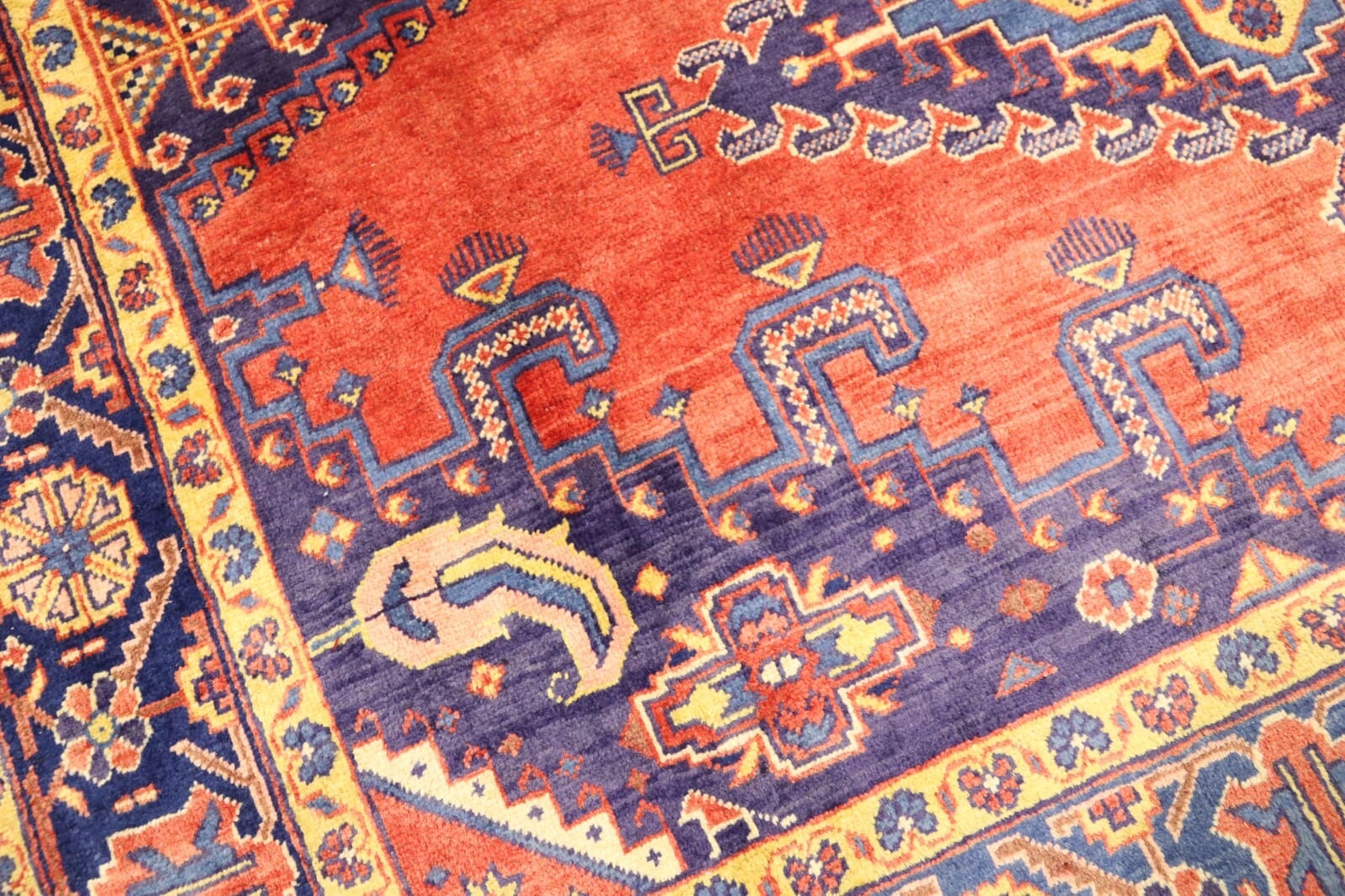 Orientalisch Perserteppich aus Iran, 330 × 225 cm