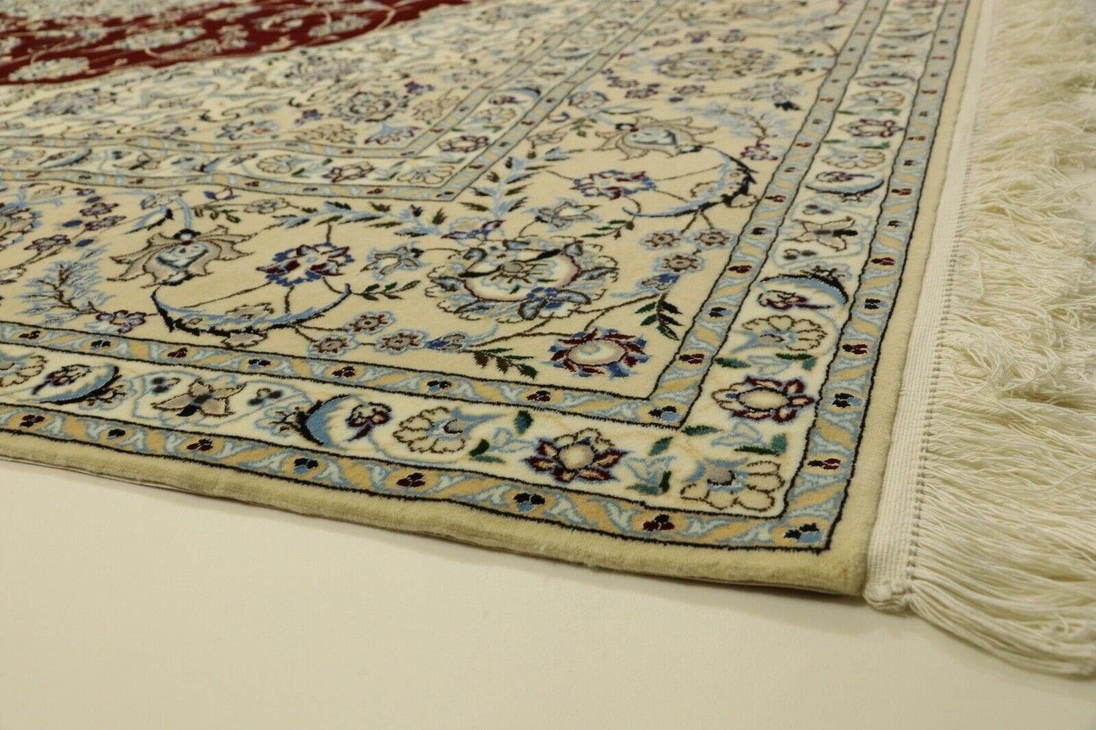 Nain Perserteppich aus Iran, 252 × 260 cm