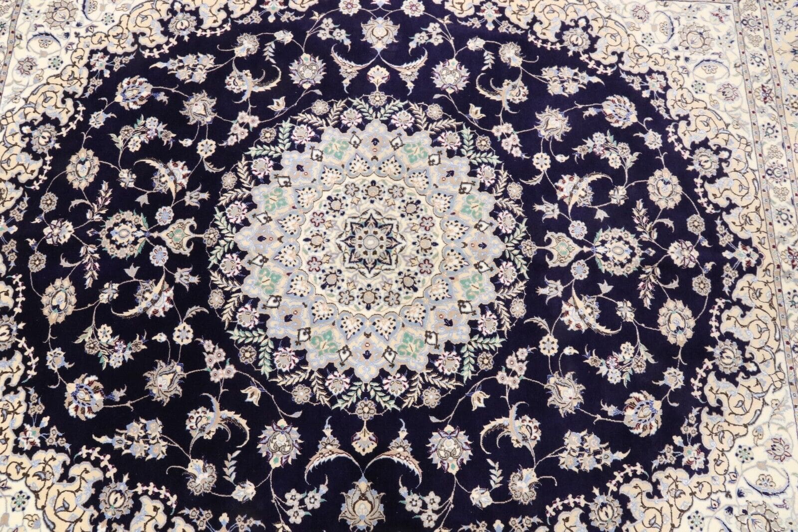 Nain Perserteppich 248 × 206 cm aus Wolle & Seide, handgeknüpft