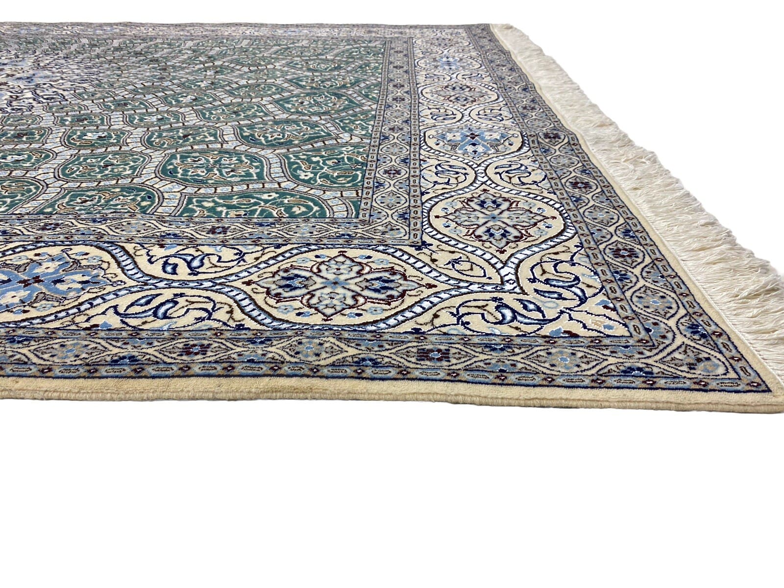 Nain Perserteppich aus Iran, 261 × 181 cm