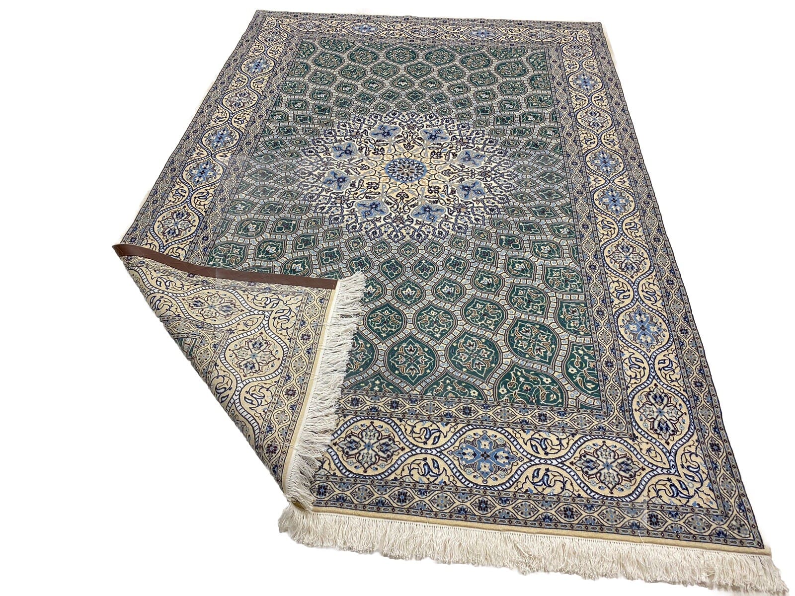 Nain Perserteppich aus Iran, 261 × 181 cm