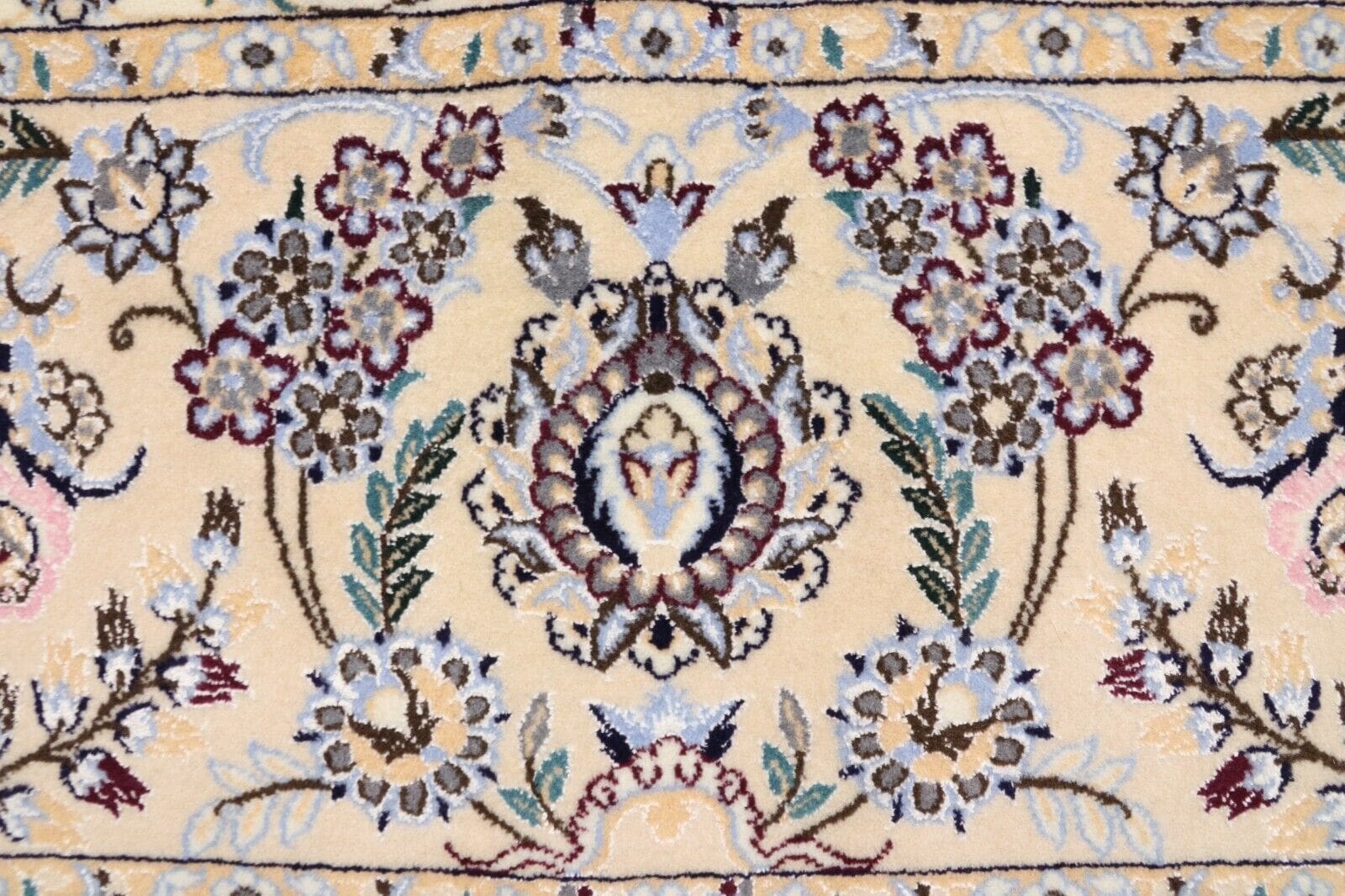 Nain Perserteppich aus Iran, 410 × 312 cm
