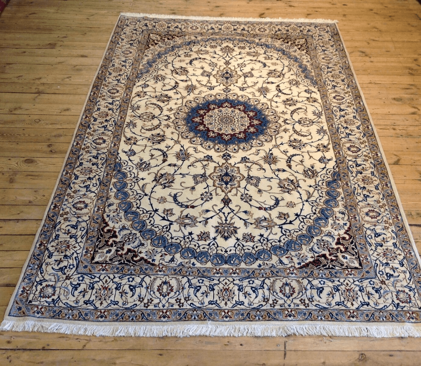 Nain Perserteppich aus Iran, 315 × 205 cm
