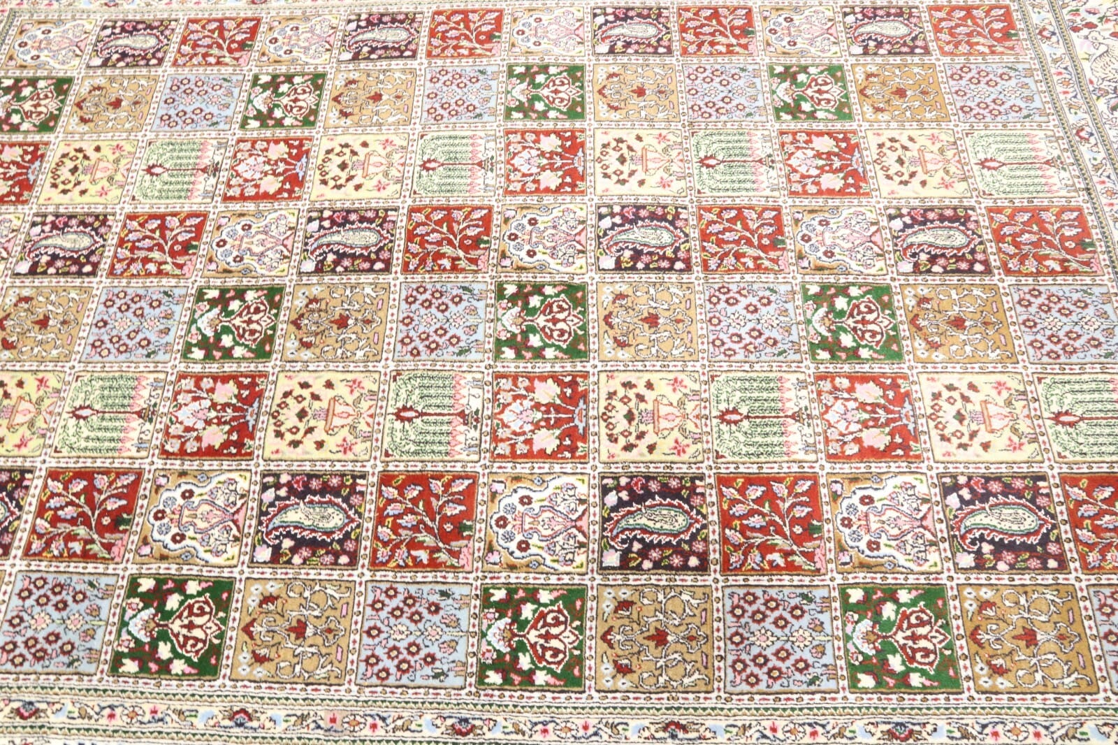 Moud Perserteppich aus Iran, 300 × 206 cm