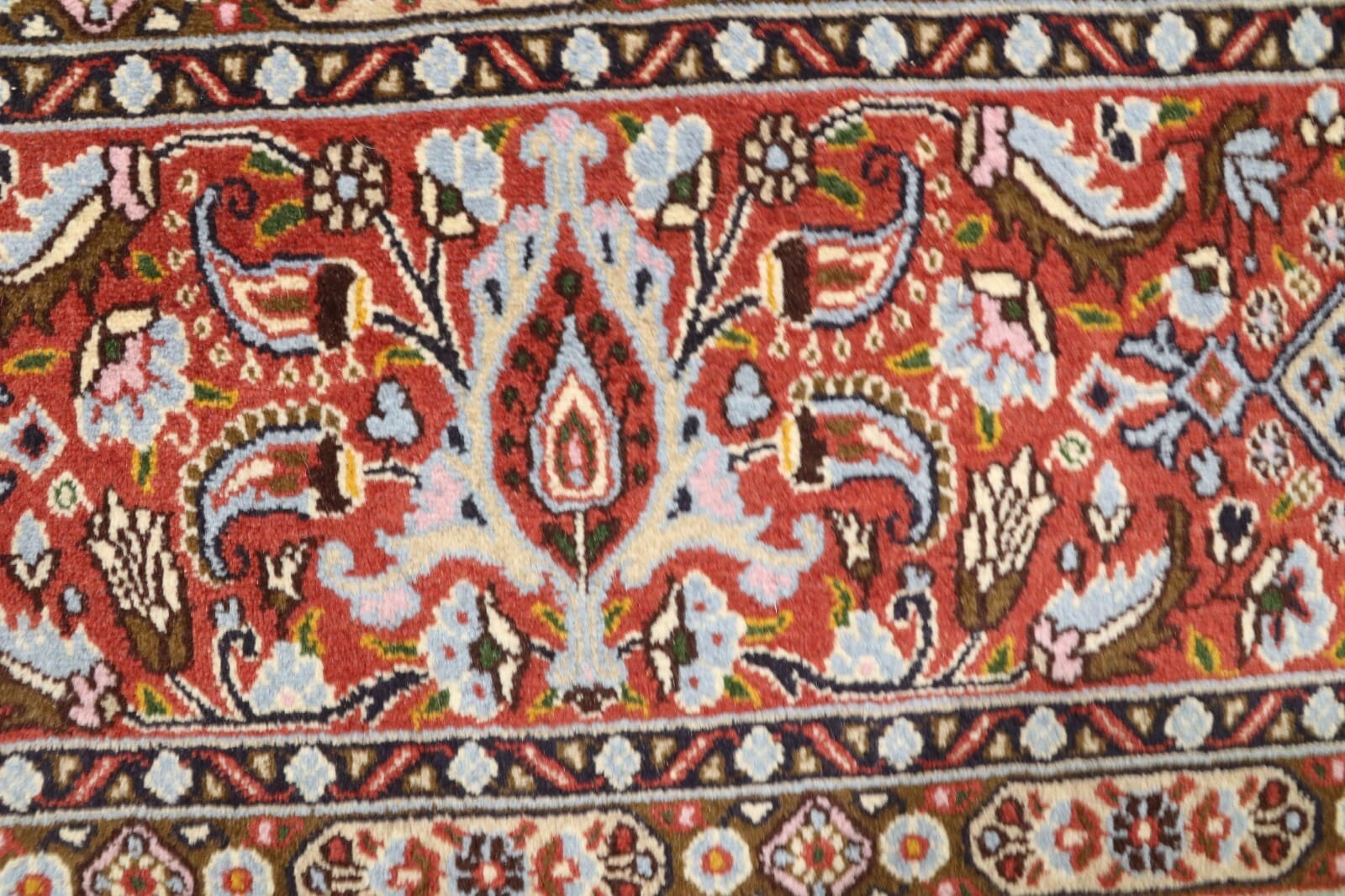 Orientalisch Perserteppich 310 × 210 cm aus Wolle & Seide, handgeknüpft