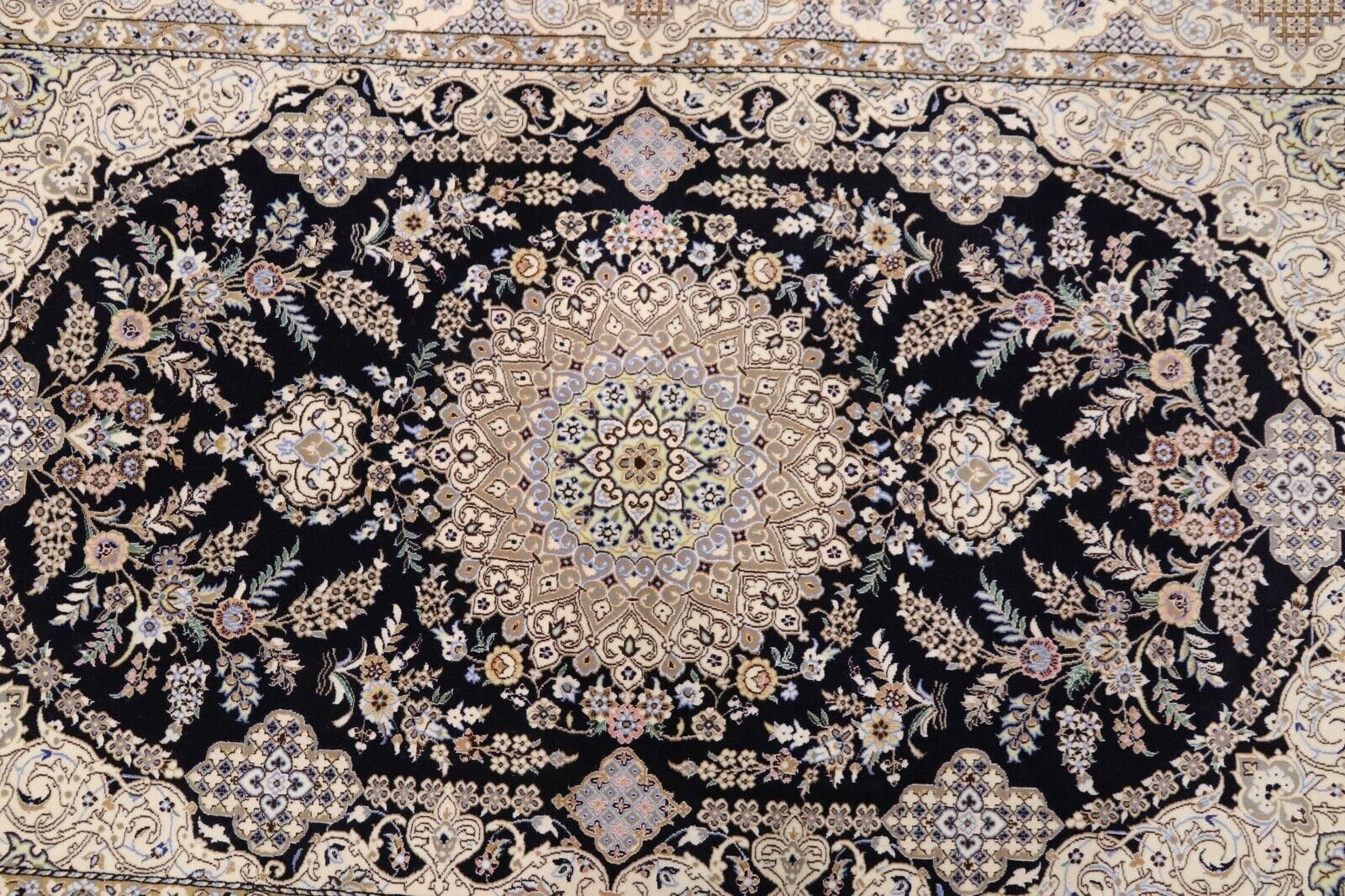 Nain Perserteppich aus Iran, 194 × 128 cm