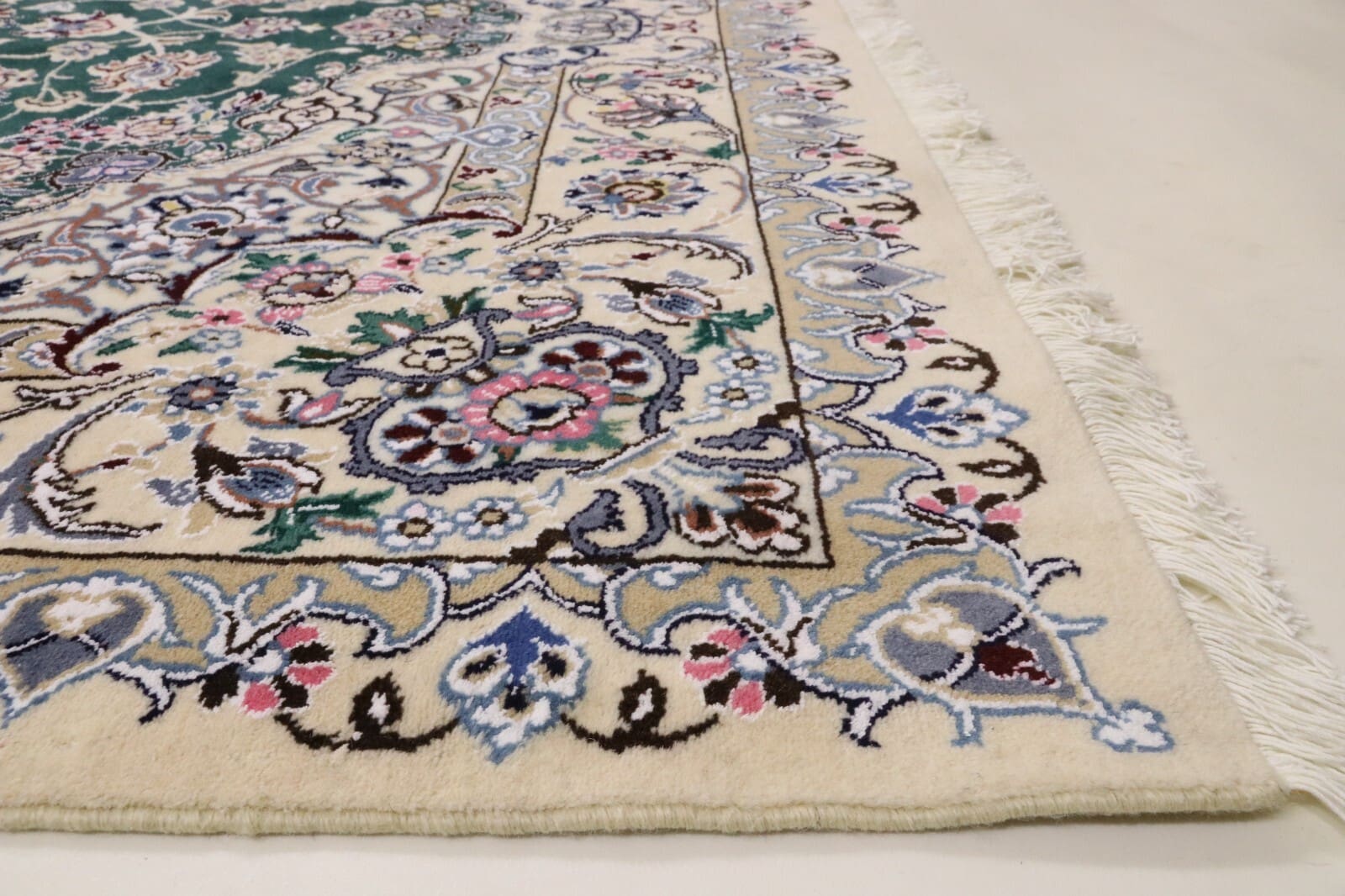 Nain Perserteppich aus Iran, 257 × 158 cm
