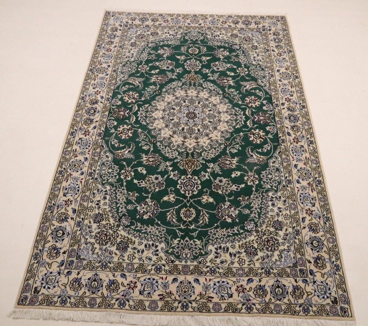 Handgeknüpfter Nain Perserteppich 250 × 156 cm