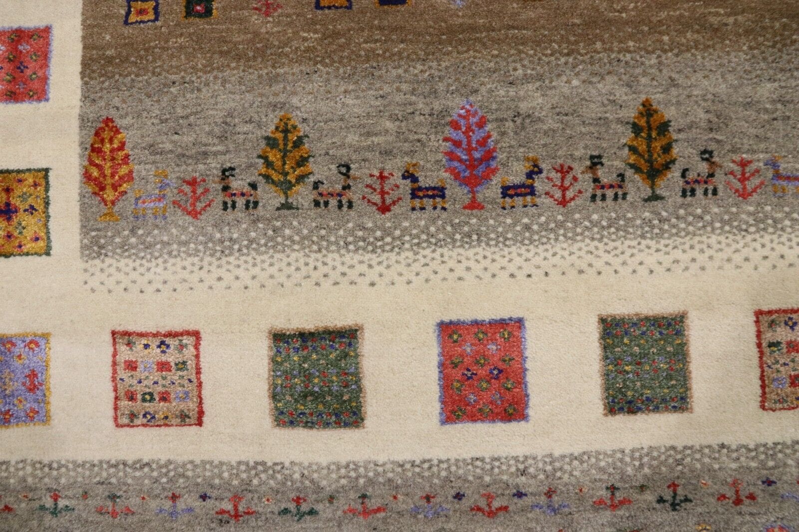 Handgeknüpfter Gabbeh Loribaft Perserteppich, 254 × 176 cm, Wolle