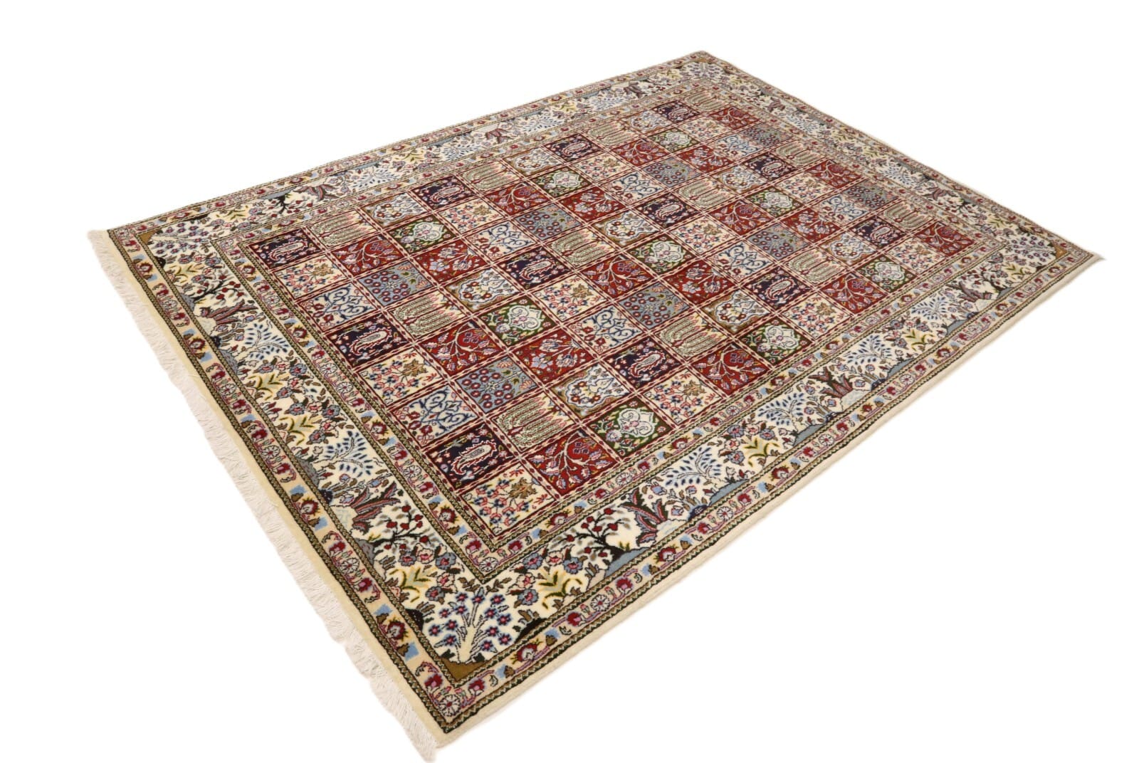 Orientalisch Perserteppich aus Iran, 237 × 166 cm