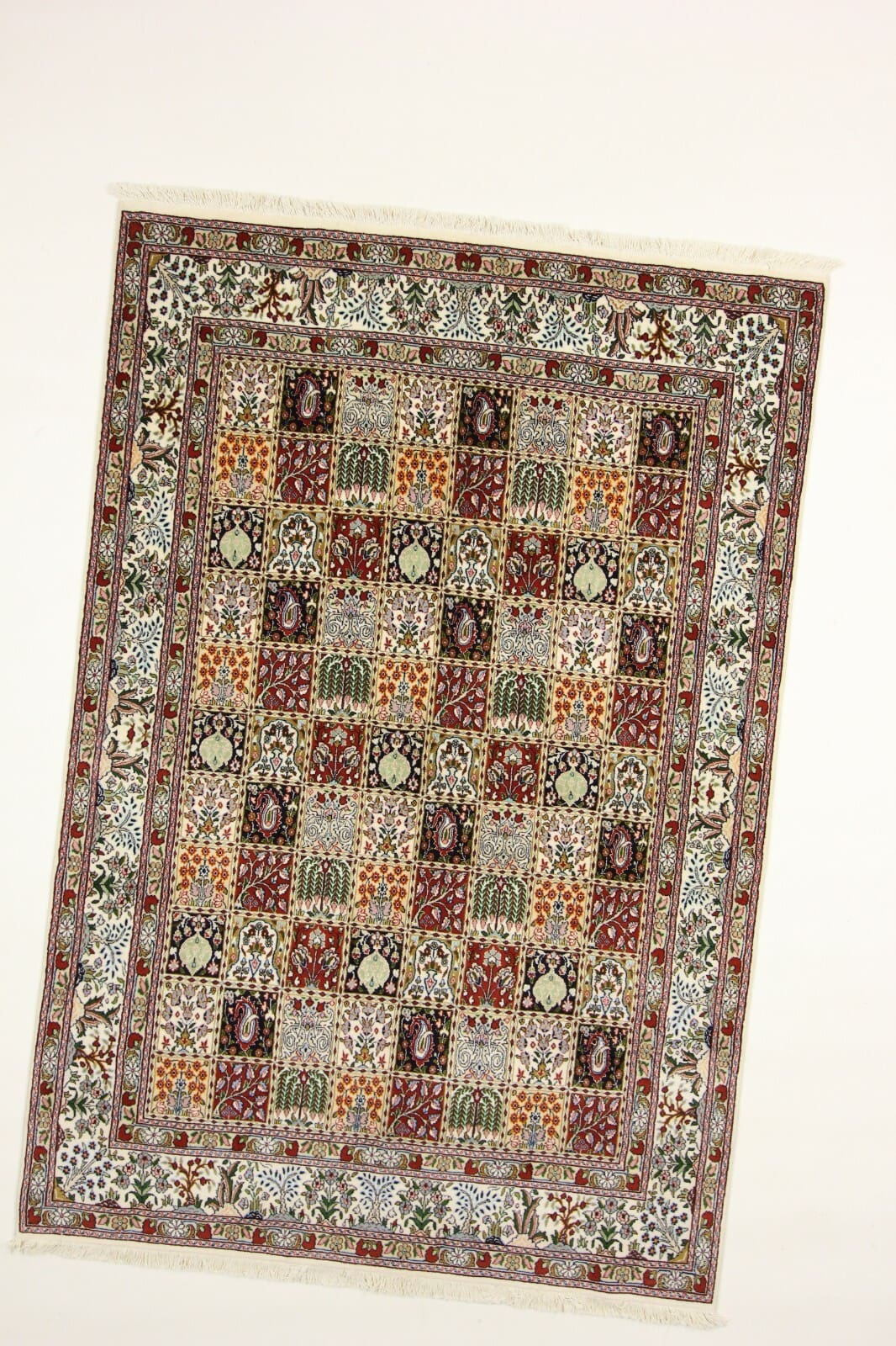 orientteppich-perserteppich-moud-235x164-cm-400000-knoten-neu-handgeknupft-3 Handgeknüpfter Moud Perserteppich, 233 × 163 cm, Wolle & Seide