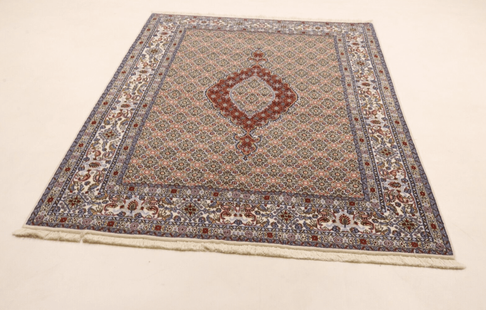 Moud Perserteppich 230 × 161 cm aus Wolle & Seide, handgeknüpft