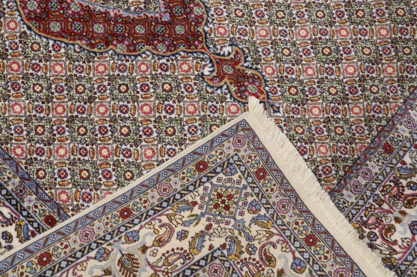 Moud Perserteppich 230 × 161 cm aus Wolle & Seide, handgeknüpft