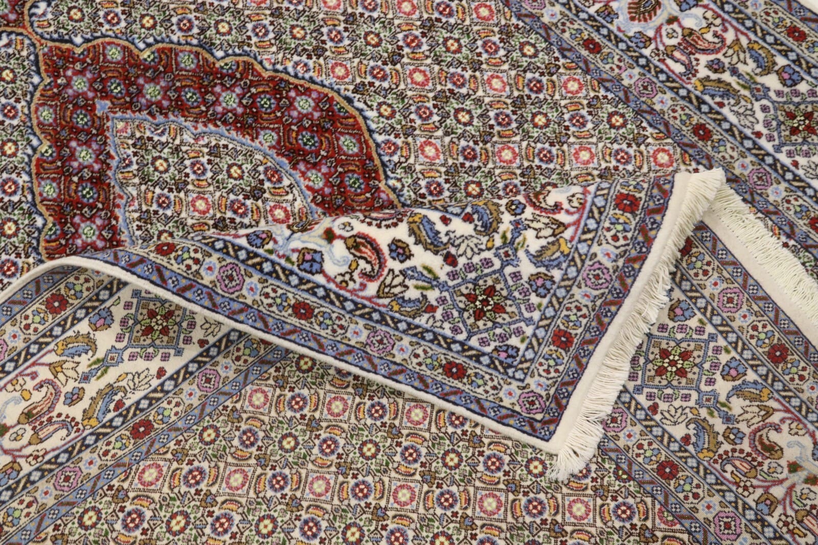 Moud Perserteppich 230 × 161 cm aus Wolle & Seide, handgeknüpft