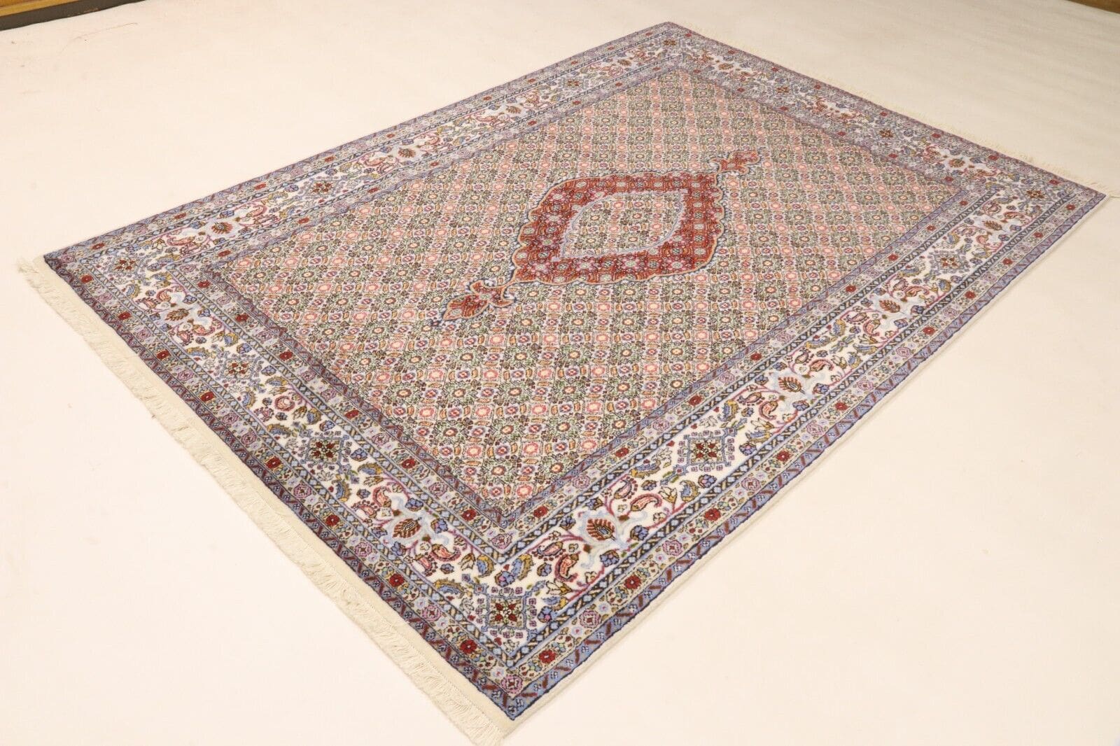 Moud Perserteppich 230 × 161 cm aus Wolle & Seide, handgeknüpft