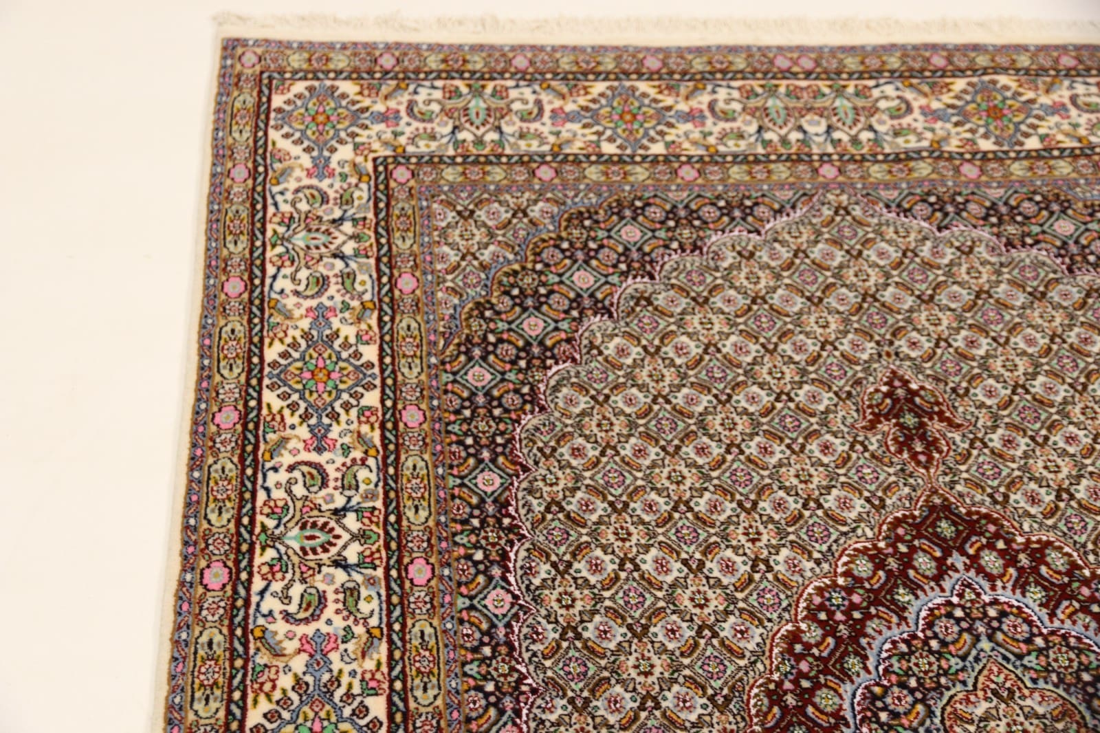 Handgeknüpfter Moud Perserteppich 237 × 162 cm