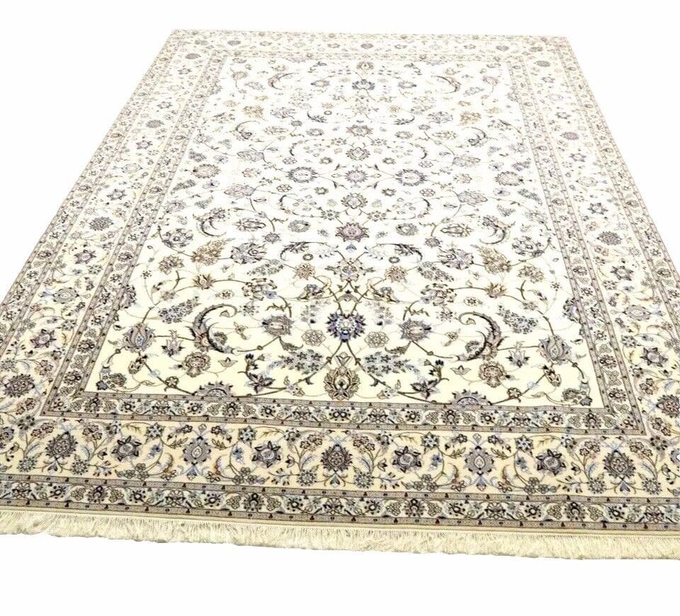 Handgeknüpfter Nain Perserteppich 353 × 252 cm