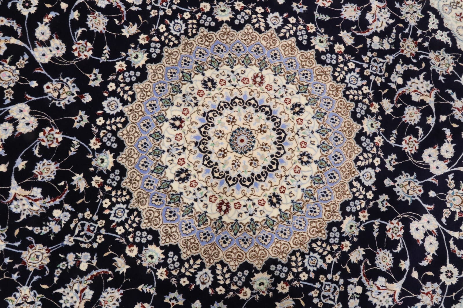 Handgeknüpfter Nain Perserteppich, 250 × 250 cm, Wolle & Seide