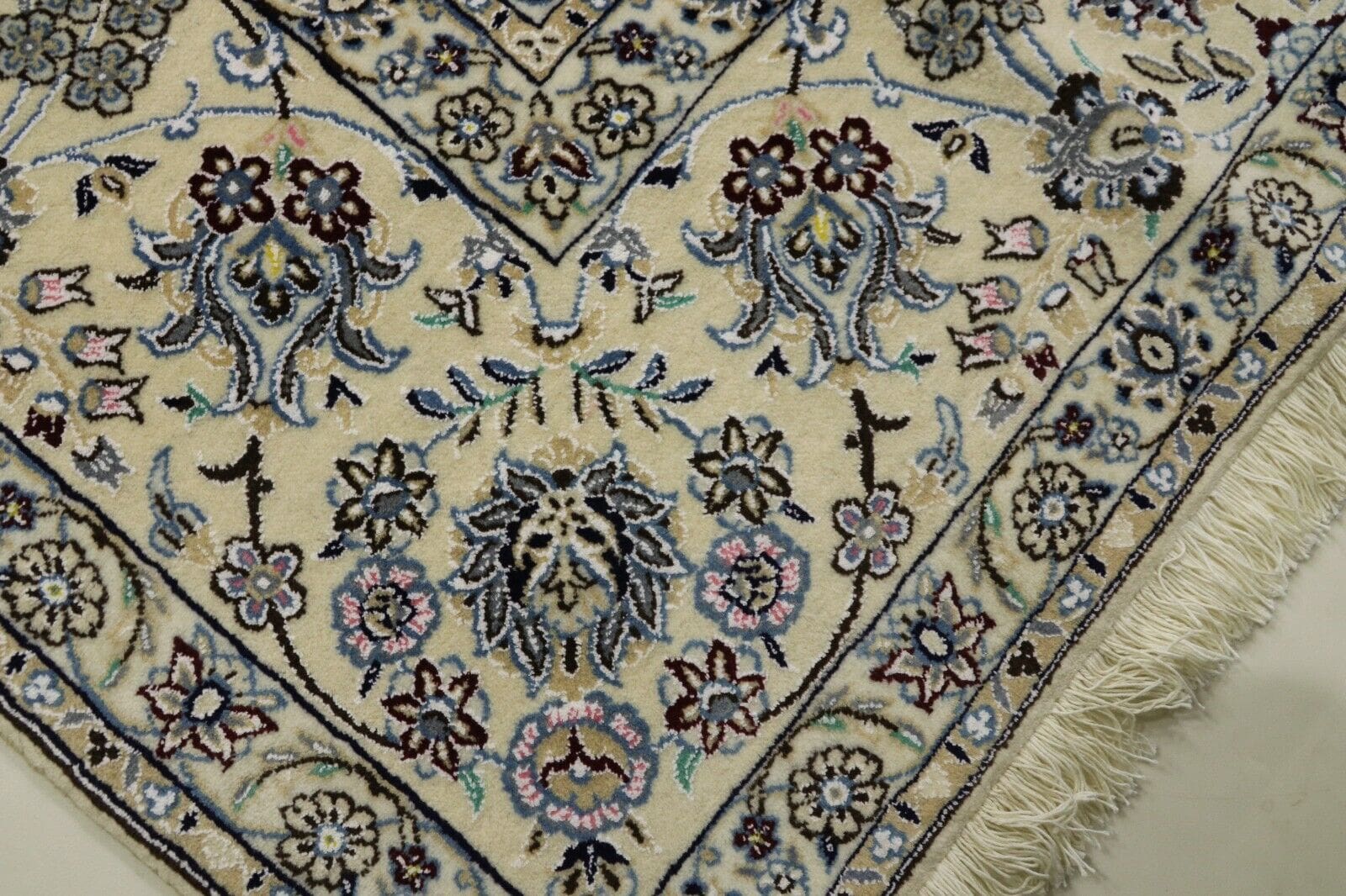 Handgeknüpfter Orientalisch Perserteppich, 360 × 248 cm, Wolle & Seide