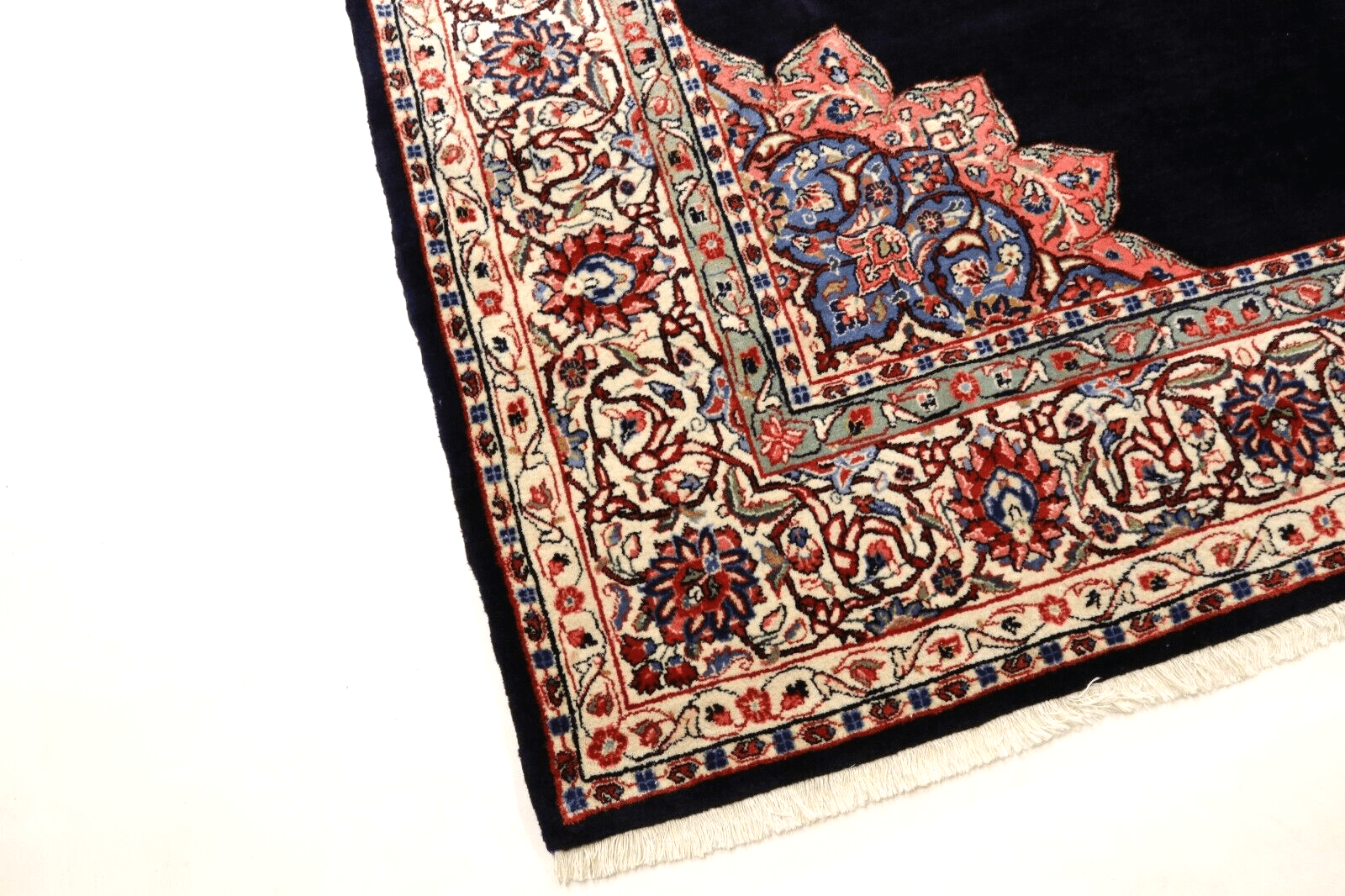 orientteppich-sarough-317x241-cm-250000-knoten-handgeknupft-2 Sarough Farahan Perserteppich 315 × 240 cm aus Wolle, handgeknüpft