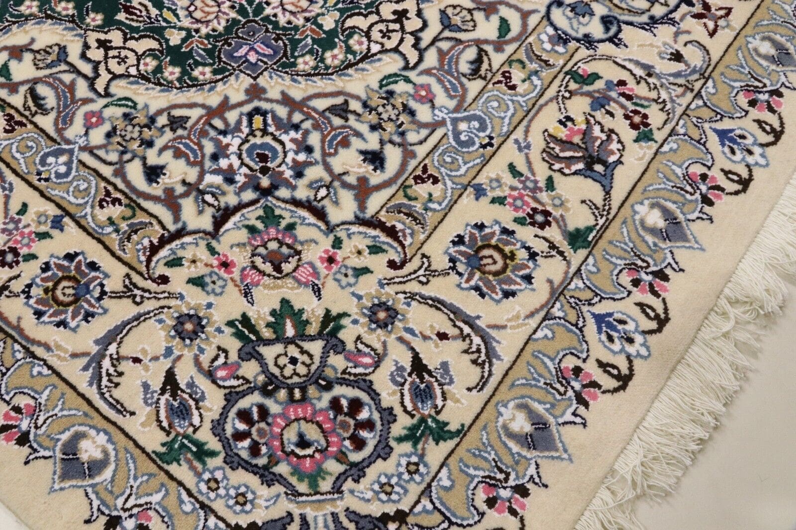 Orientalisch Perserteppich aus Iran, 257 × 158 cm