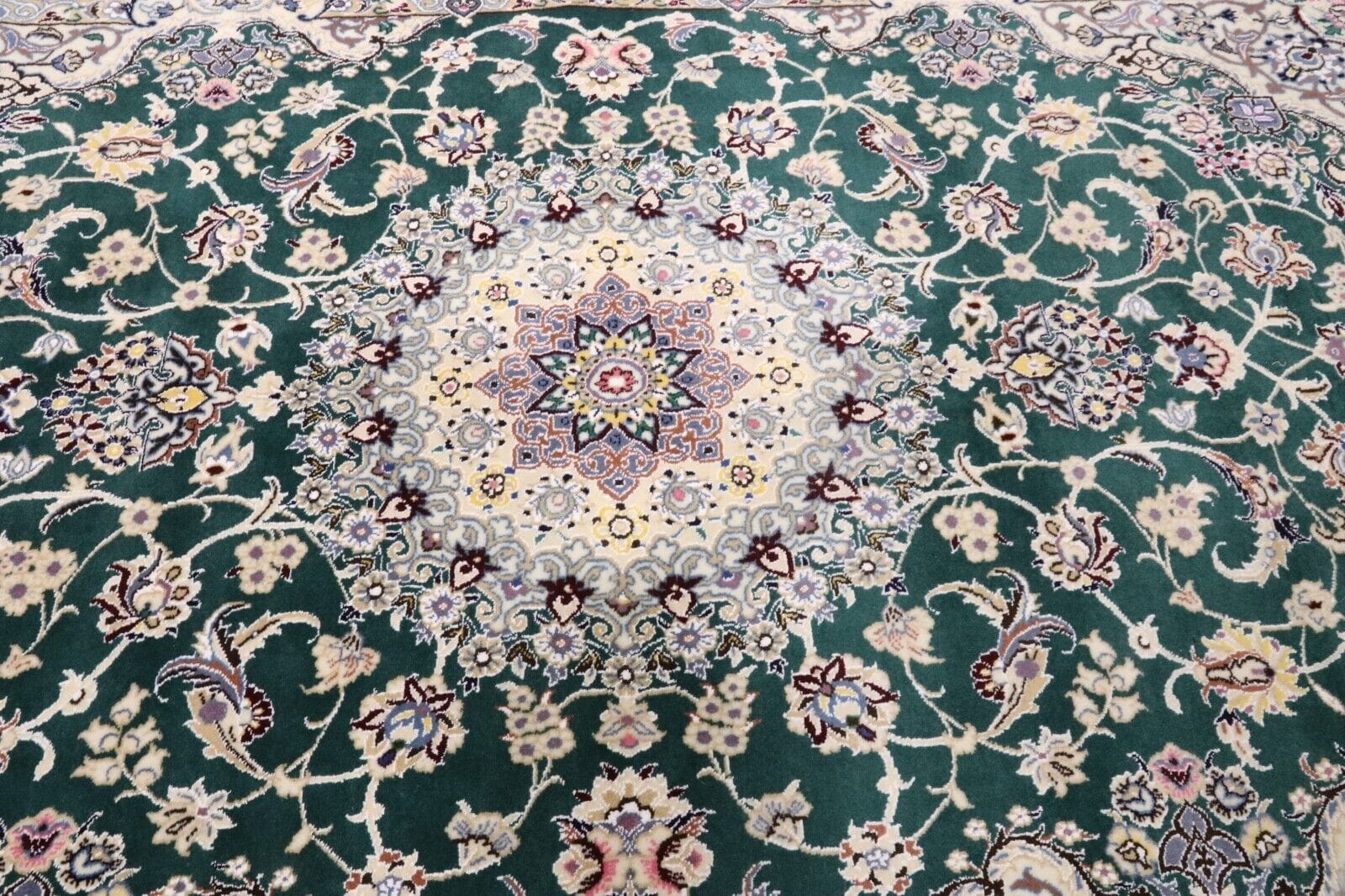 Orientalisch Perserteppich aus Iran, 257 × 158 cm