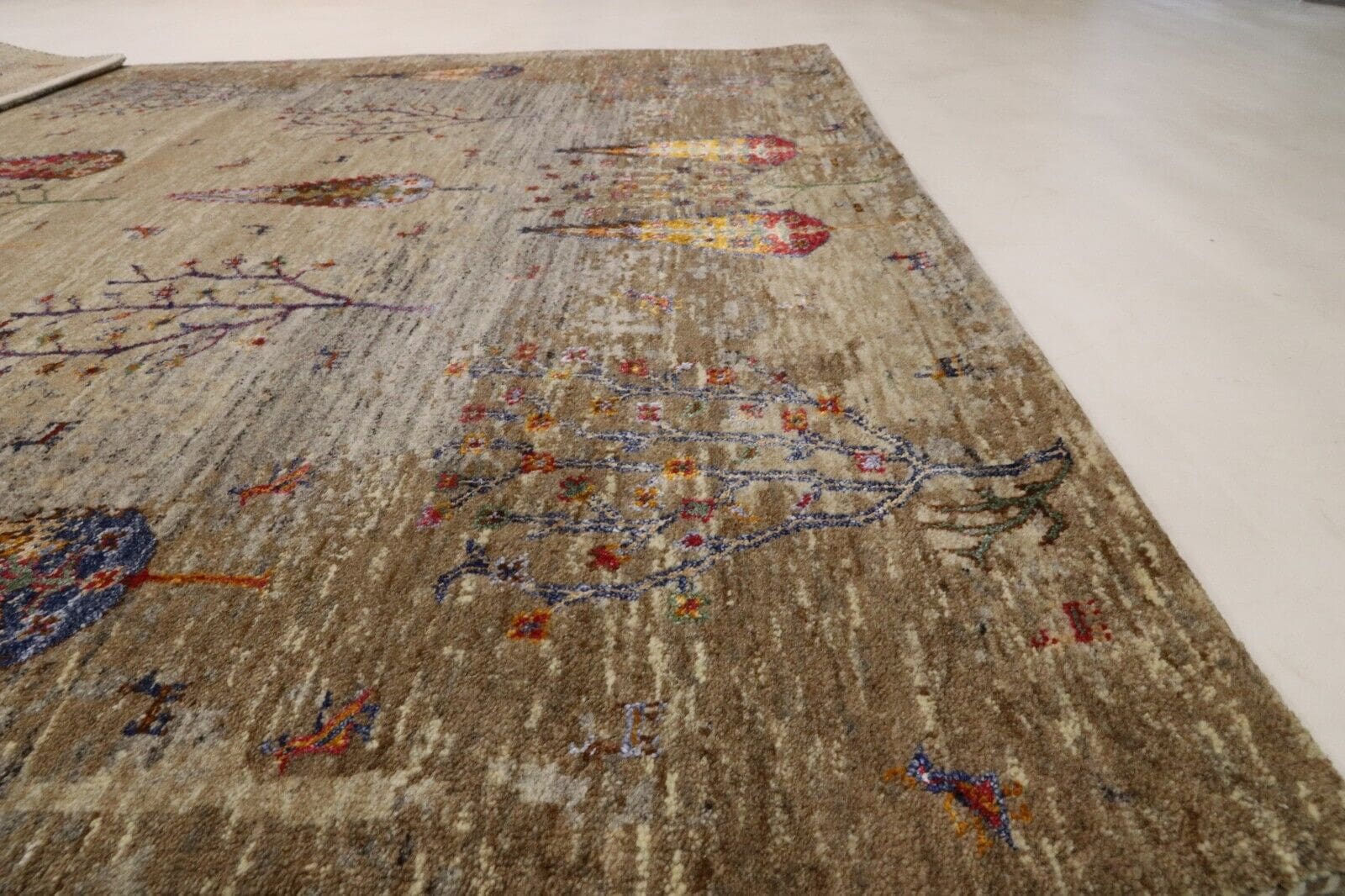 Handgeknüpfter Gabbeh Loribaft Orientteppich, 243 × 179 cm, Wolle & Seide