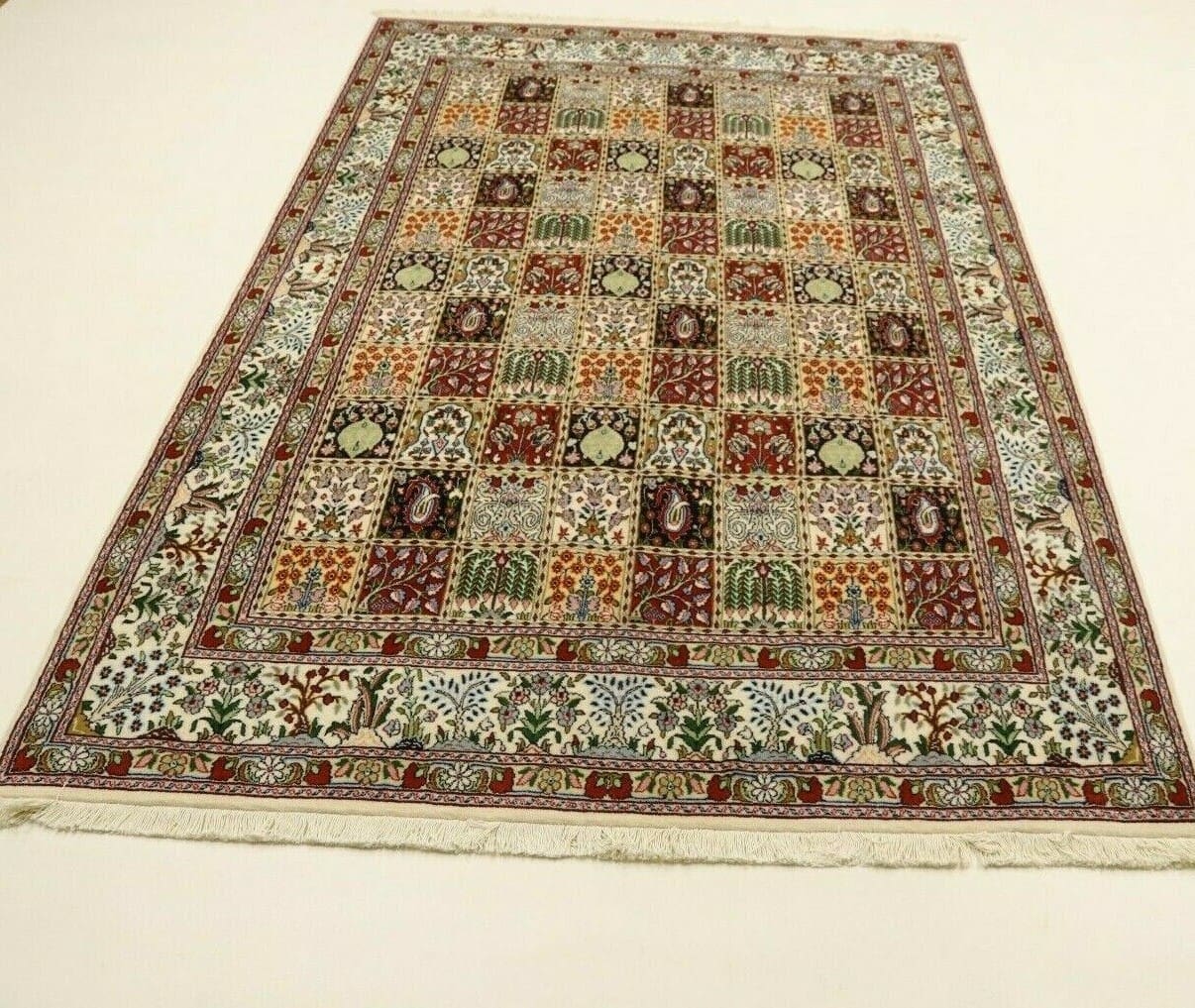 Moud Perserteppich aus Iran, 233 × 163 cm