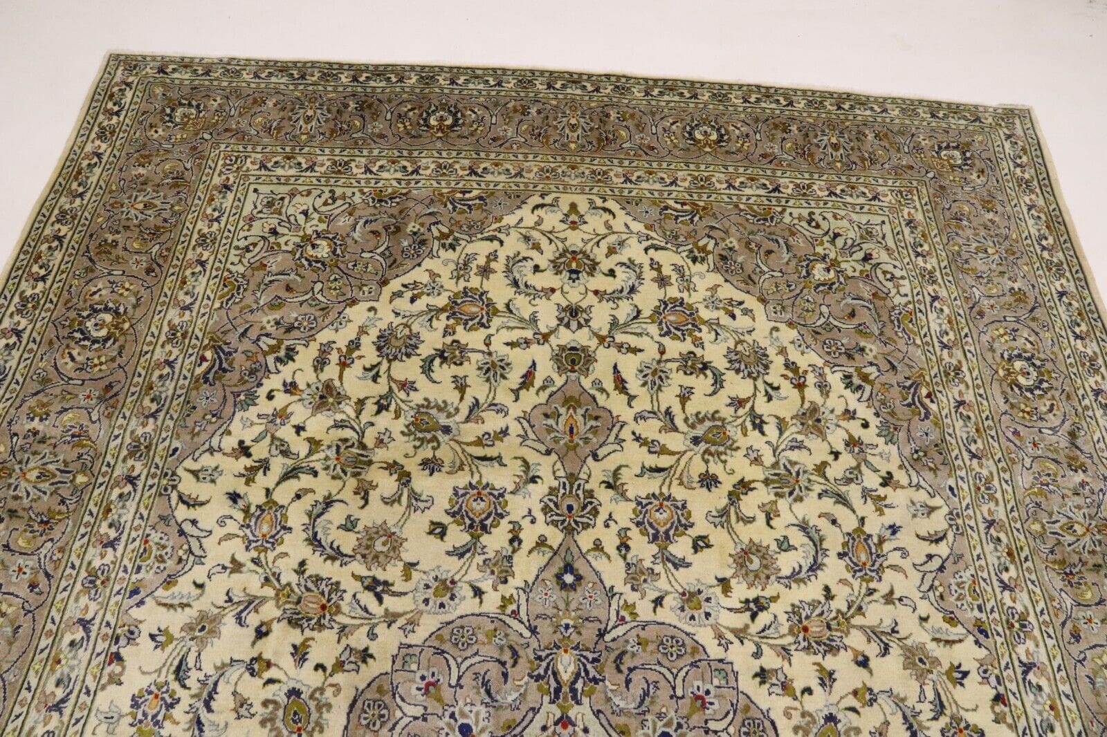 Kashan Perserteppich 350 × 245 cm aus Wolle, handgeknüpft