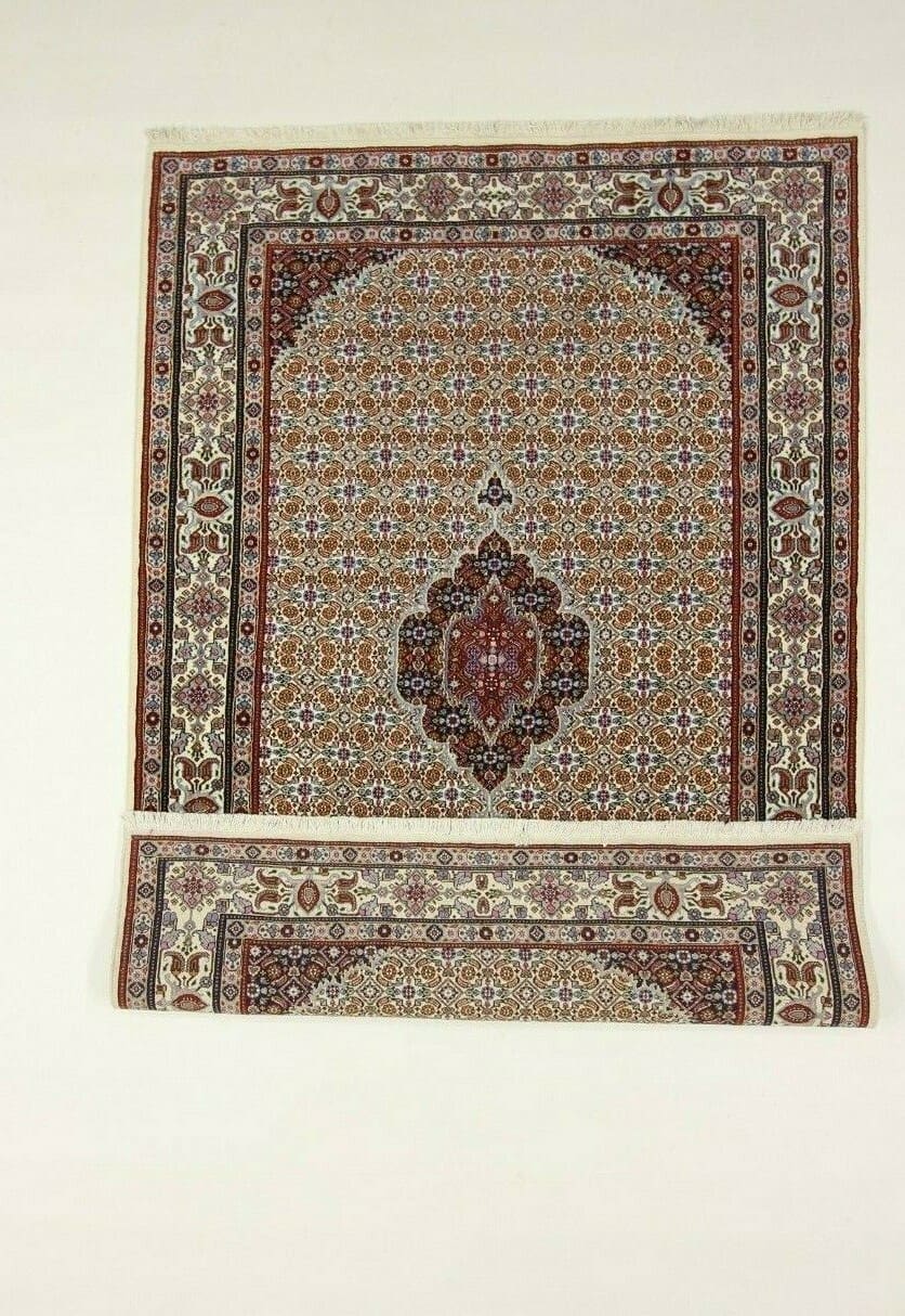 orientteppich-super-moud-242x163cm-400000-knoten-handgeknupft-2 Moud Perserteppich 240 × 162 cm aus Wolle & Seide, handgeknüpft