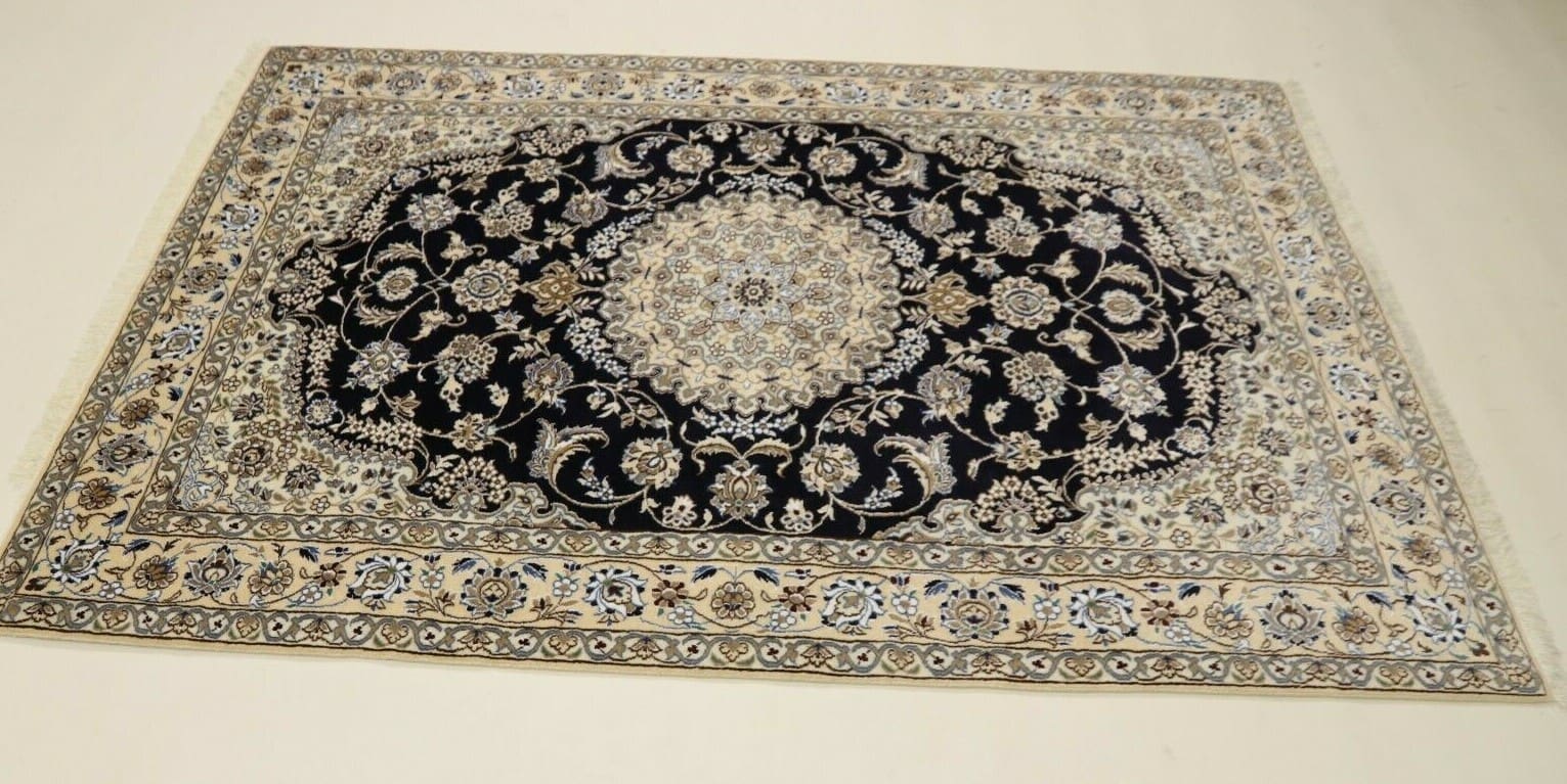 Handgeknüpfter Nain Perserteppich, 233 × 155 cm, Wolle & Seide