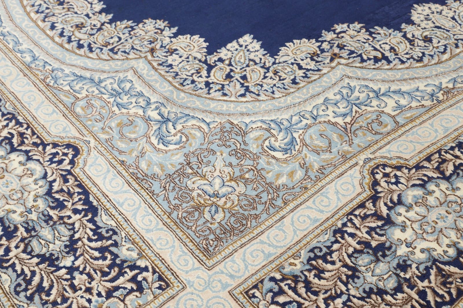 Kerman Perserteppich 415 × 304 cm aus Wolle, handgeknüpft