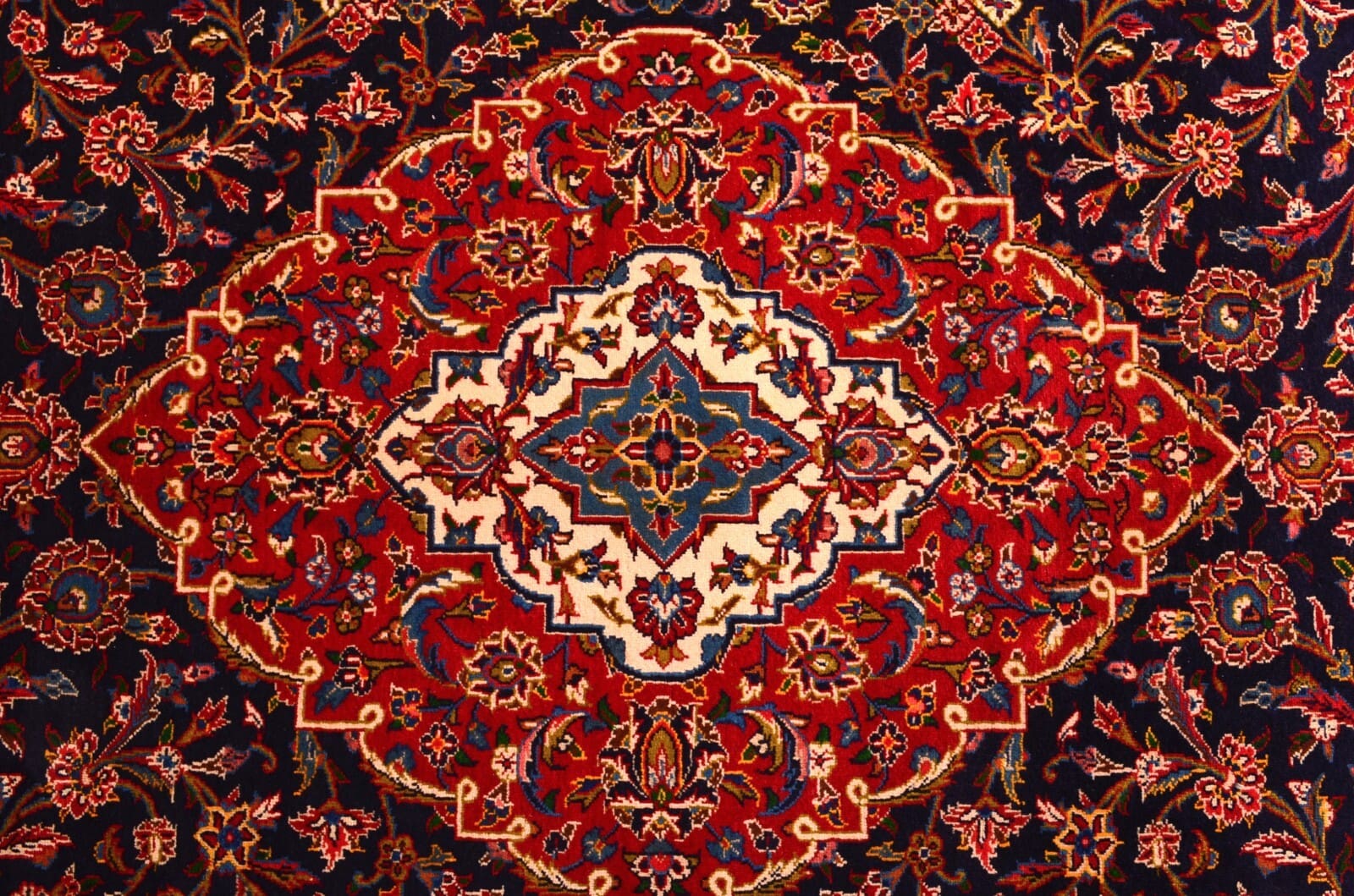 Kashan Perserteppich aus Iran, 395 × 295 cm