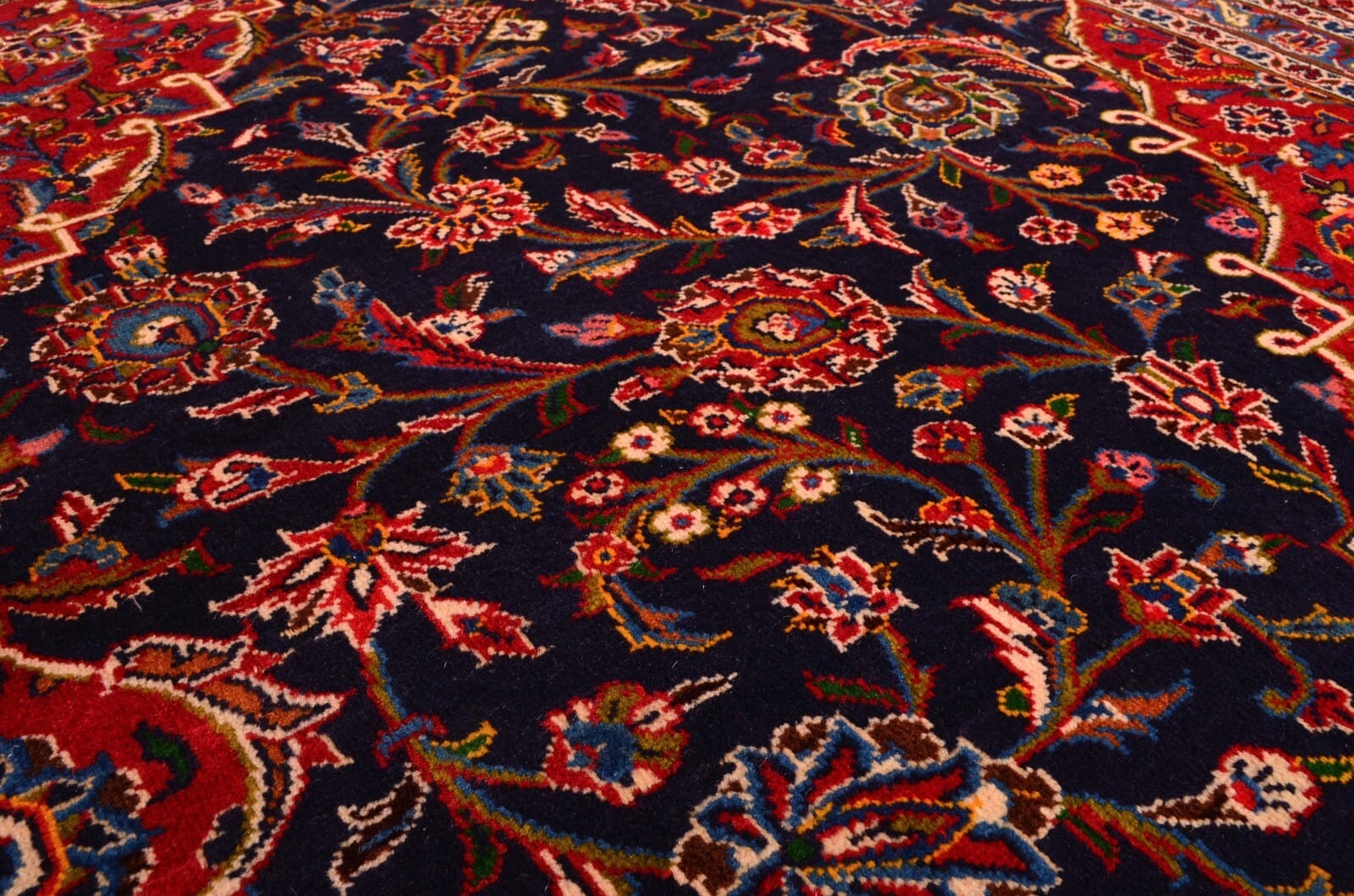 Kashan Perserteppich aus Iran, 395 × 295 cm