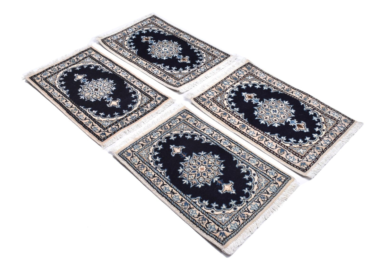 Nain Perserteppich aus Iran, 60 × 40 cm