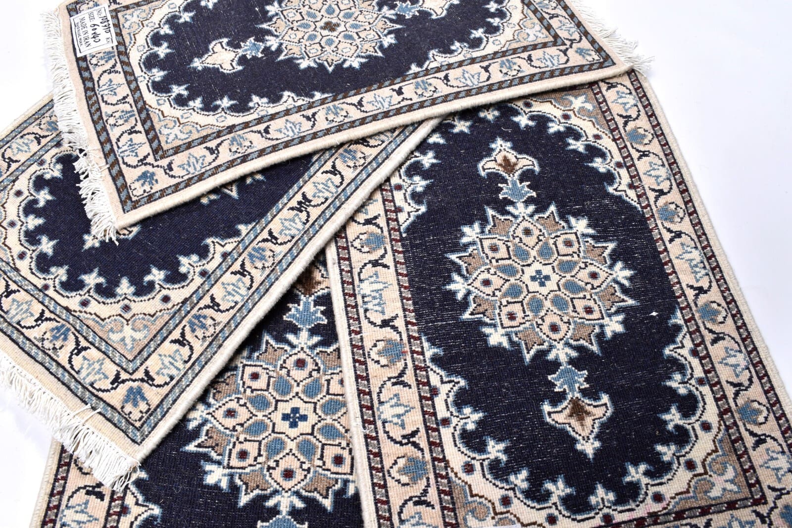 Nain Perserteppich aus Iran, 60 × 40 cm