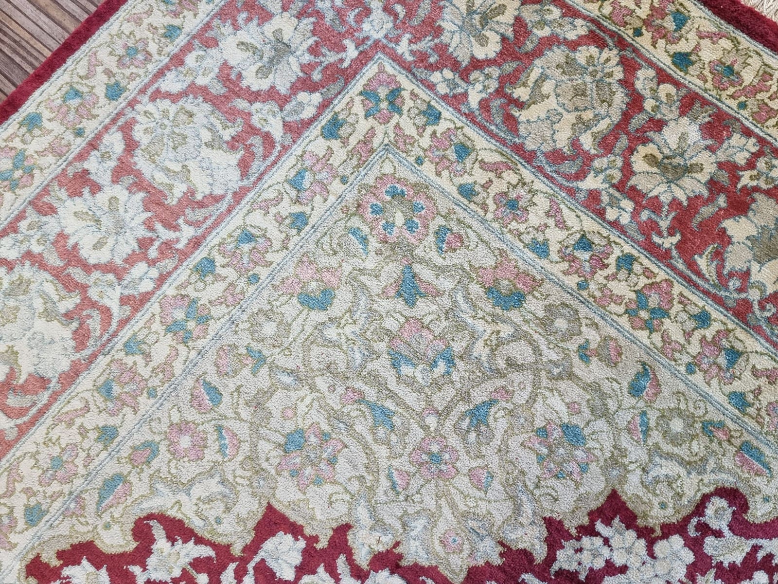 wunderschoner-persischer-ghom-seide-154x98-cm-800000-knoten-handgeknupft-8 Handgeknüpfter Ghom Perserteppich 152 × 97 cm