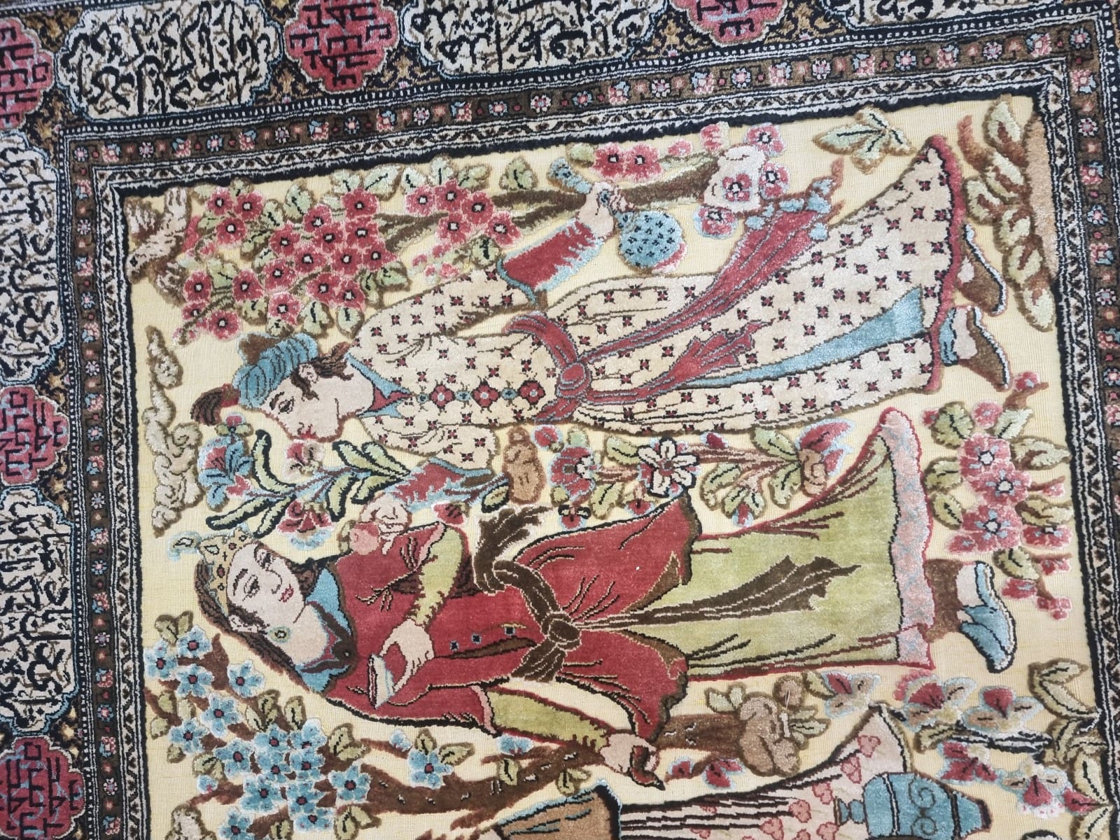 Ghom Perserteppich 166 × 105 cm aus Seide, handgeknüpft
